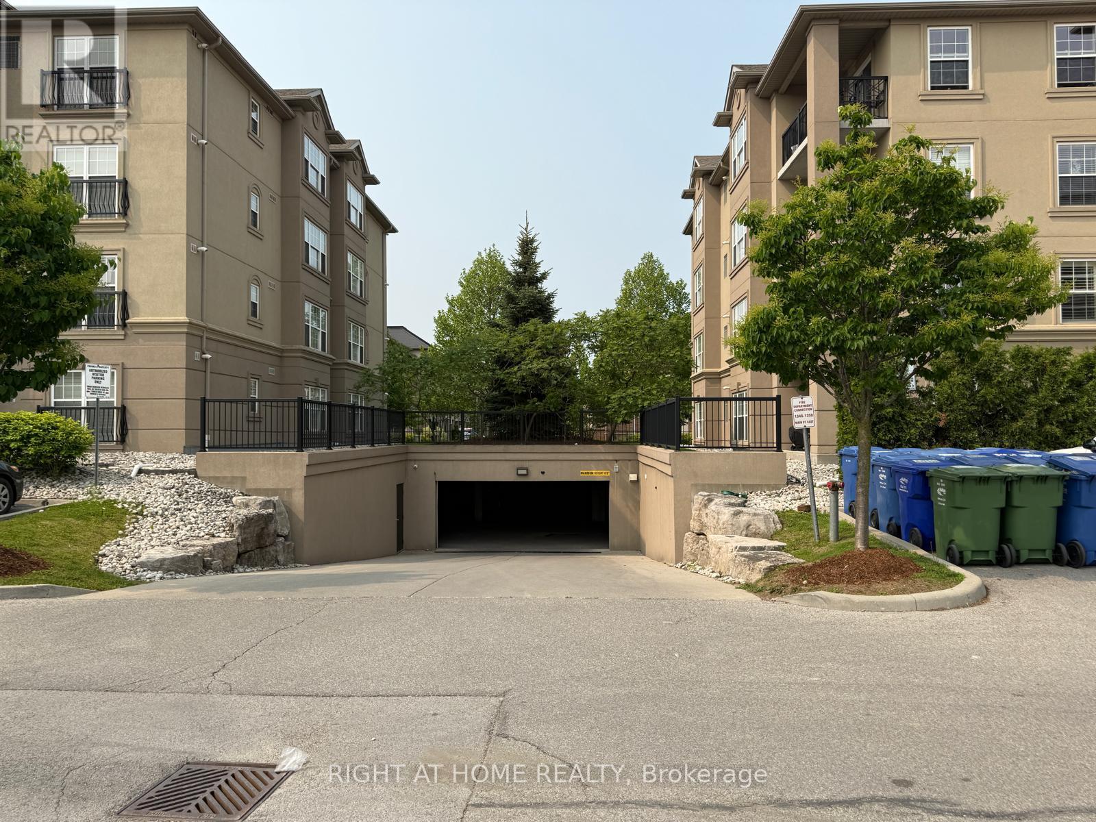 206 - 1340 Main Street E, Milton, Ontario  L9T 7S6 - Photo 2 - W12208801
