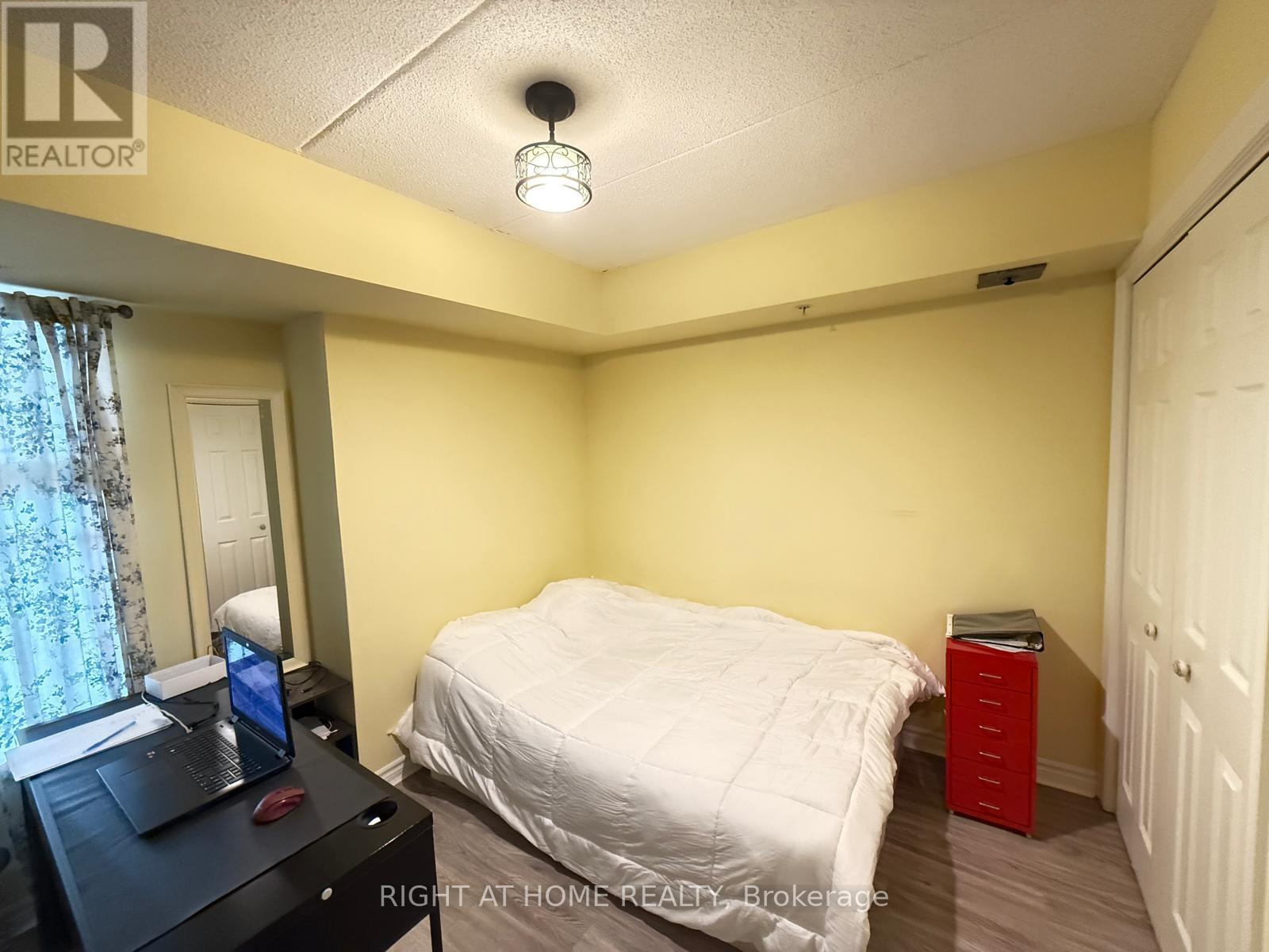 206 - 1340 Main Street E, Milton, Ontario  L9T 7S6 - Photo 5 - W12208801