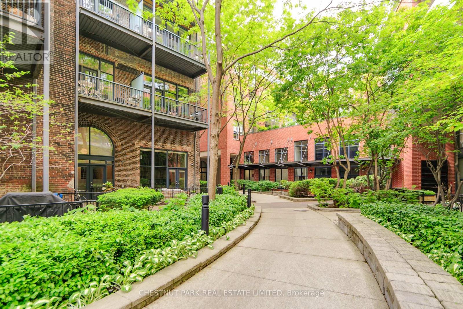 303 - 363 Sorauren Avenue, Toronto, Ontario  M6R 3C1 - Photo 23 - W12208825
