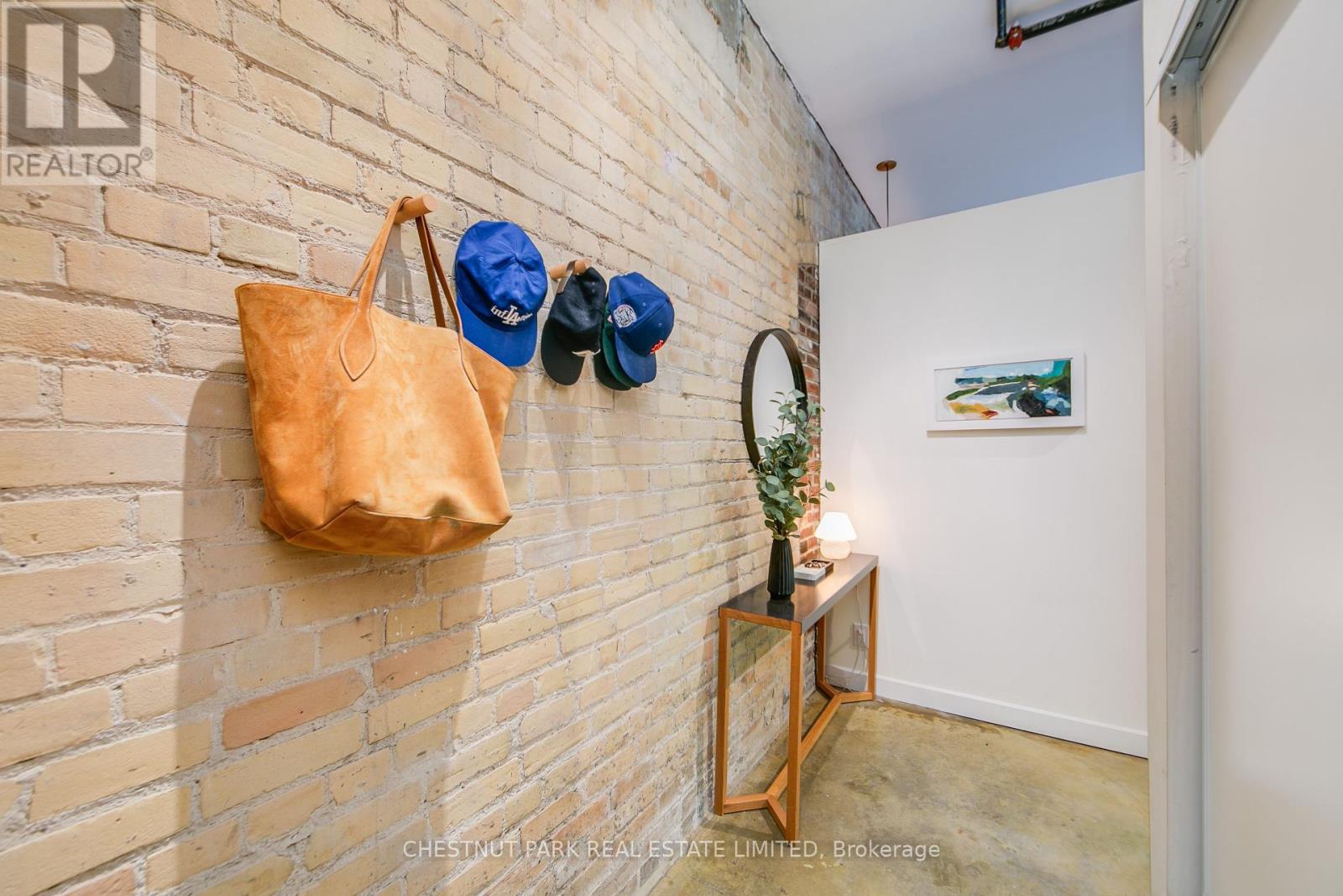 303 - 363 Sorauren Avenue, Toronto, Ontario  M6R 3C1 - Photo 3 - W12208825