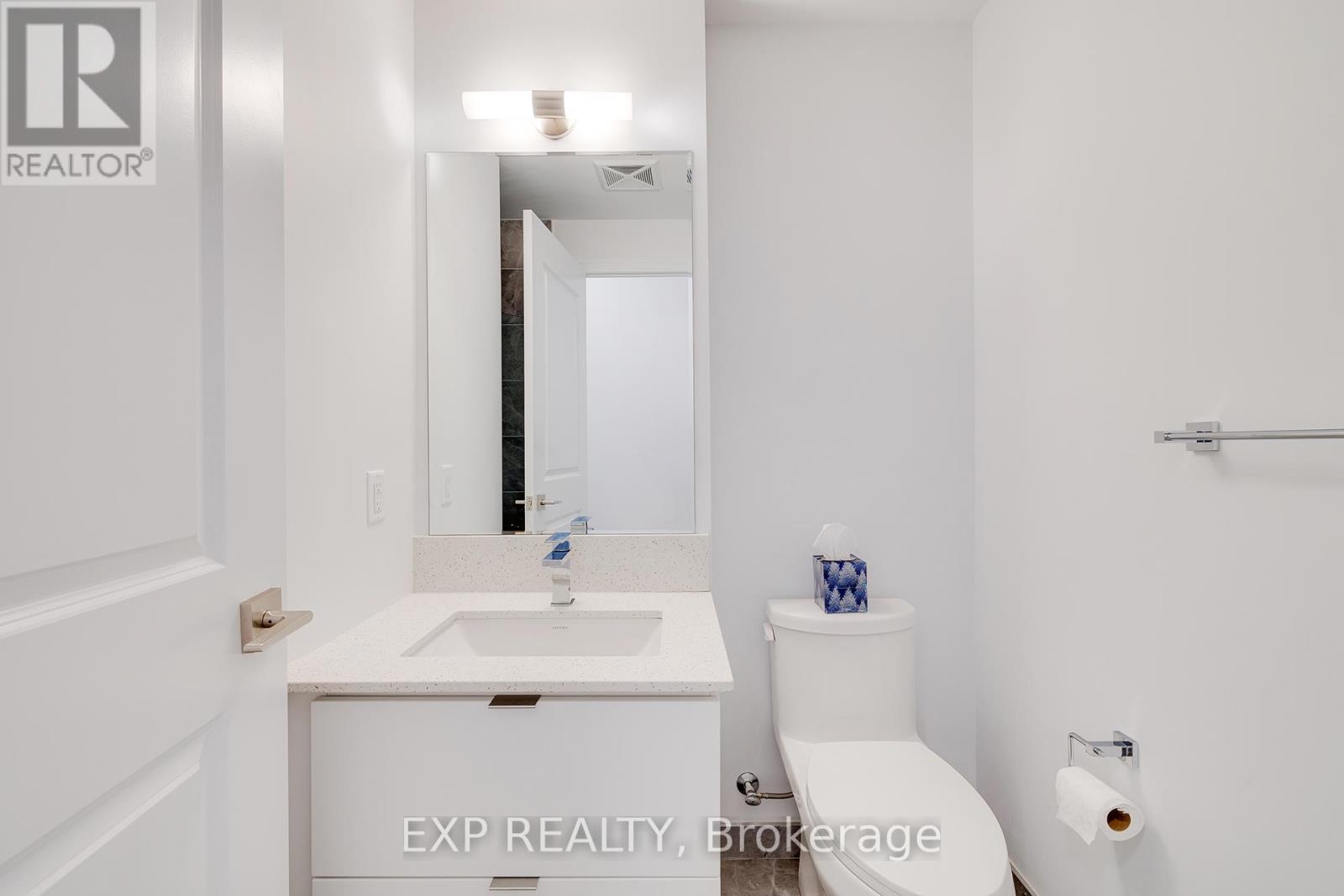 2508 - 30 Elm Drive W, Mississauga, Ontario  L5B 0N6 - Photo 5 - W12208826