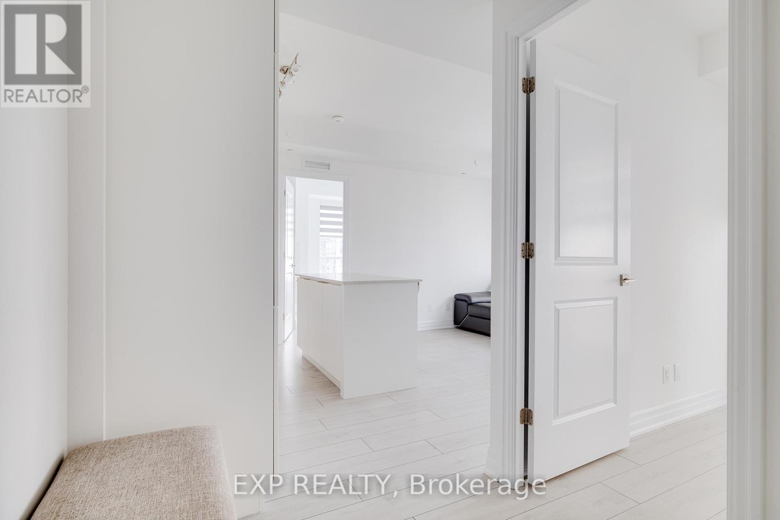 2508 - 30 Elm Drive W, Mississauga, Ontario  L5B 0N6 - Photo 8 - W12208826