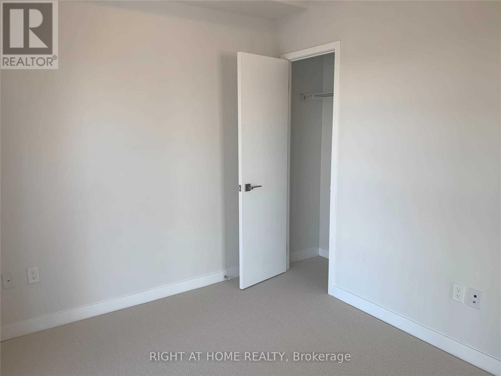 1704 - 4085 Parkside Village Drive, Mississauga, Ontario  L5B 0K8 - Photo 19 - W12208853