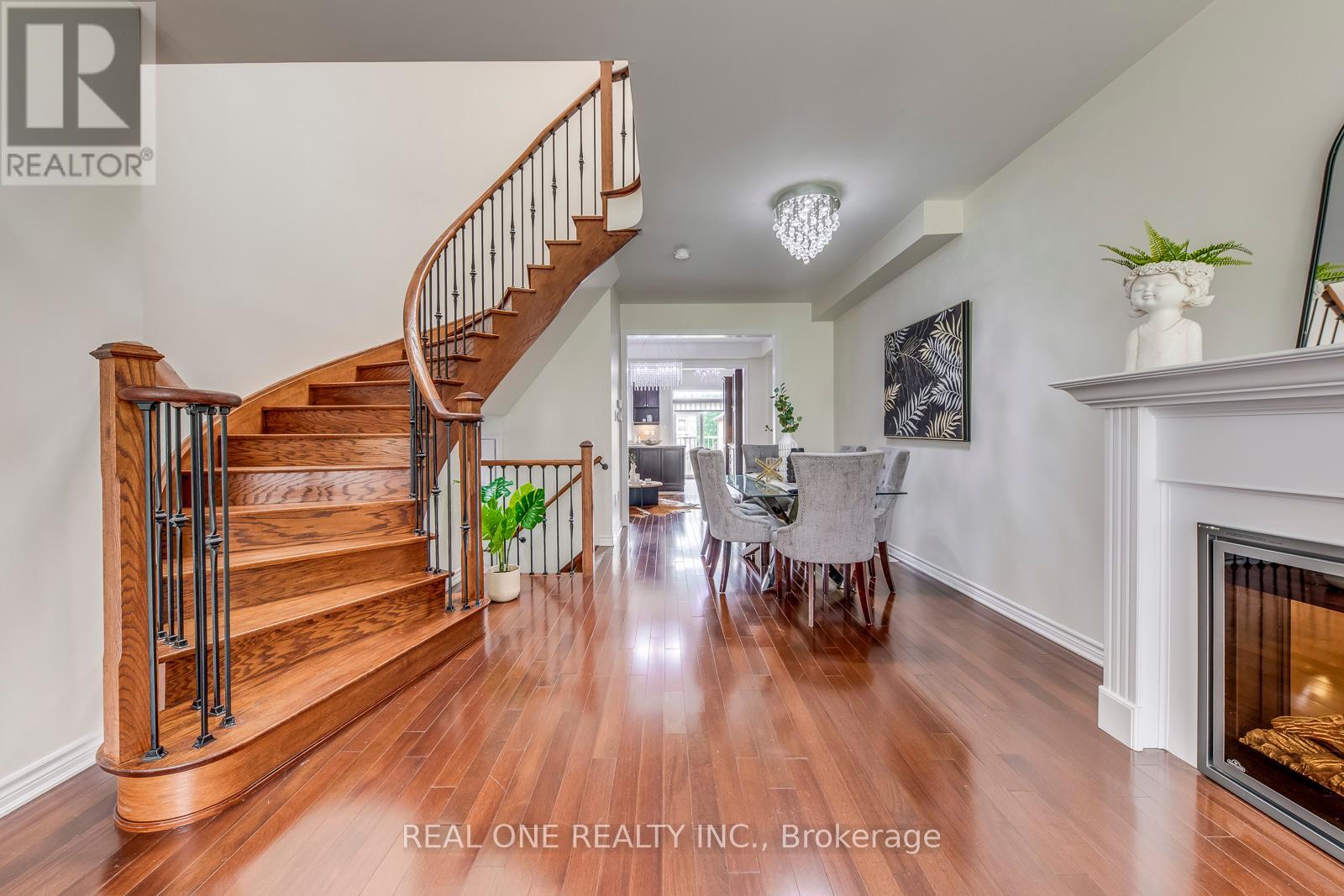 115 Preston Meadow Avenue, Mississauga, Ontario  L4Z 0C3 - Photo 11 - W12208865