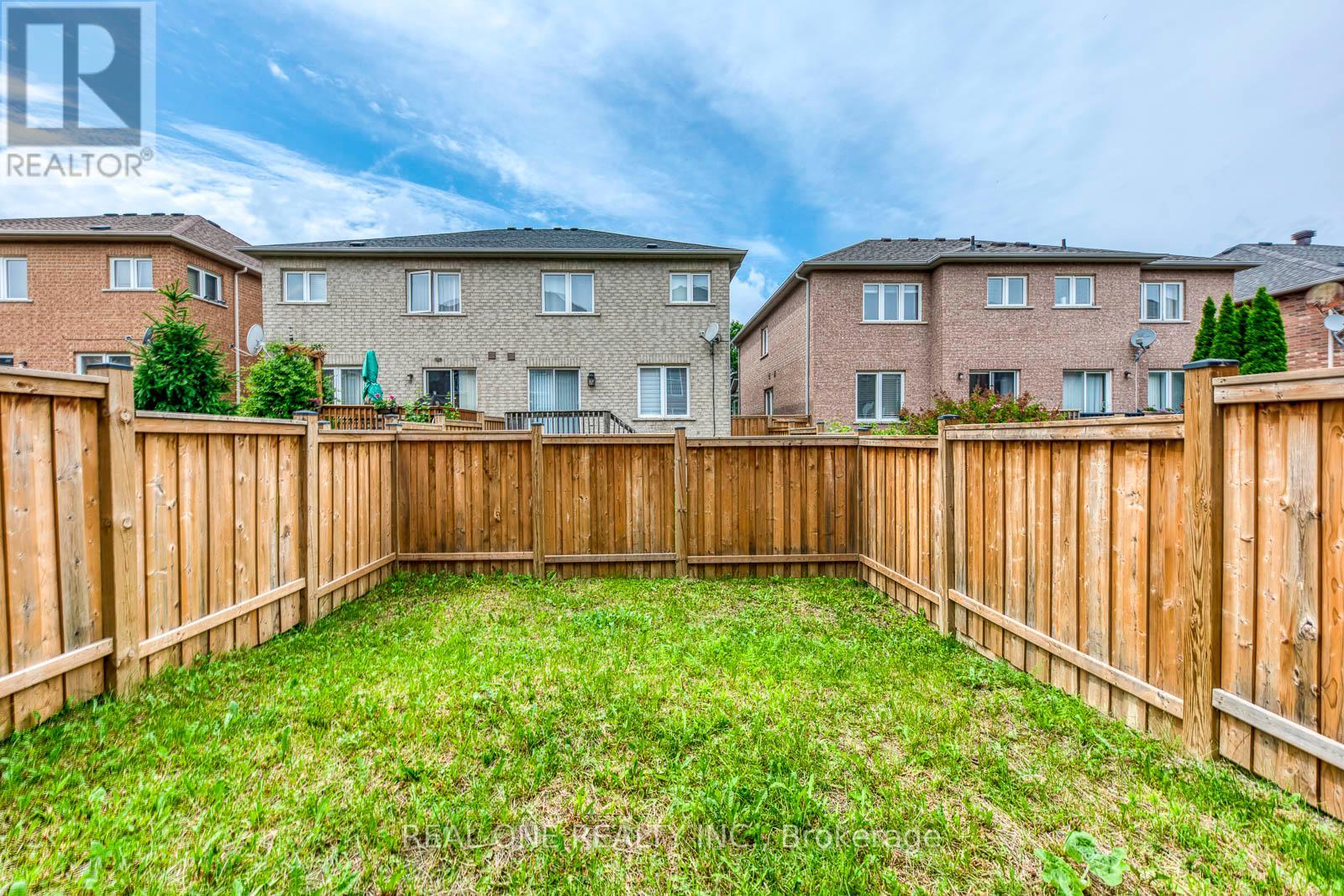 115 Preston Meadow Avenue, Mississauga, Ontario  L4Z 0C3 - Photo 47 - W12208865