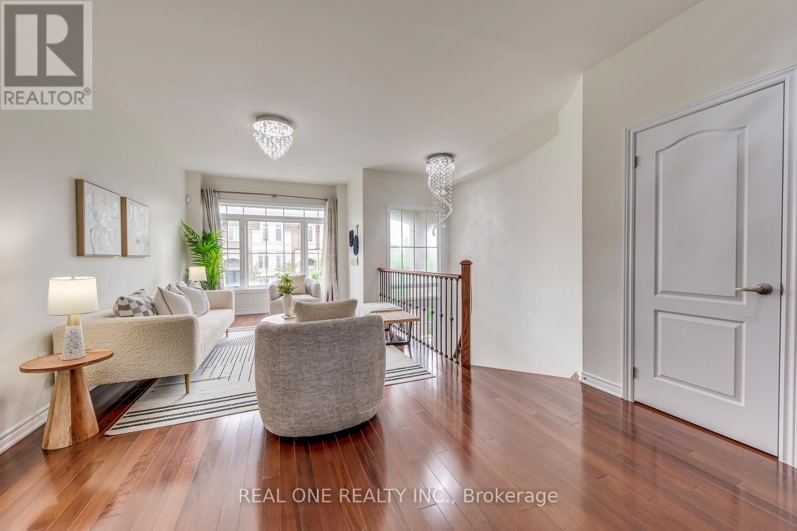 115 Preston Meadow Avenue, Mississauga, Ontario  L4Z 0C3 - Photo 5 - W12208865