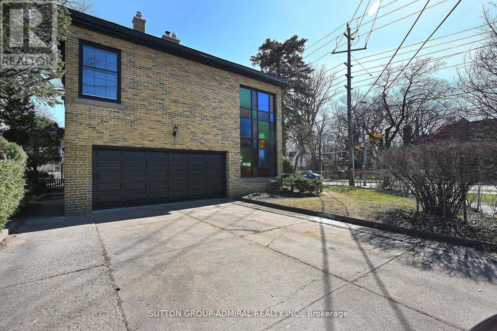 987 Royal York Road, Toronto, Ontario  M8X 2E8 - Photo 46 - W12208873