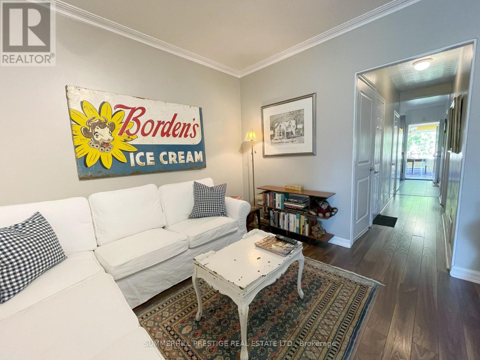53 Bowie Avenue, Toronto, Ontario  M6E 2P4 - Photo 12 - W12208875
