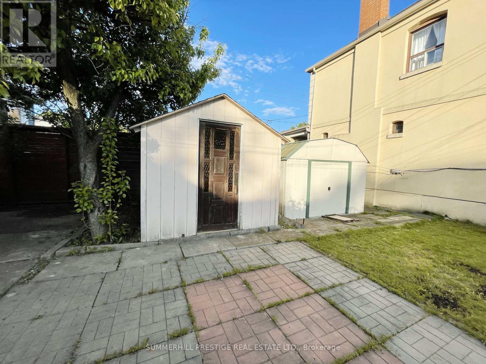 53 Bowie Avenue, Toronto, Ontario  M6E 2P4 - Photo 36 - W12208875