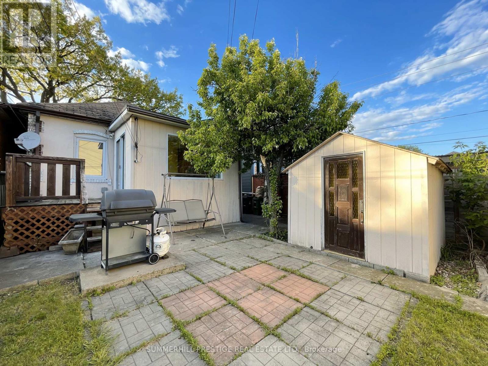 53 Bowie Avenue, Toronto, Ontario  M6E 2P4 - Photo 37 - W12208875