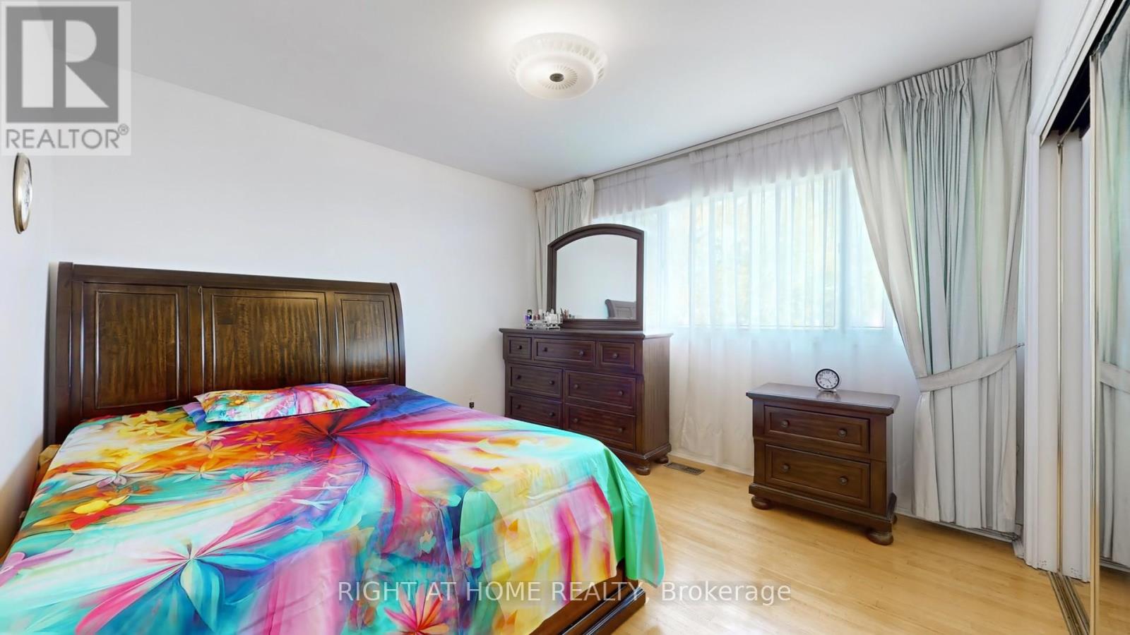 106 Grandravine Drive, Toronto, Ontario  M3J 1B4 - Photo 17 - W12208898