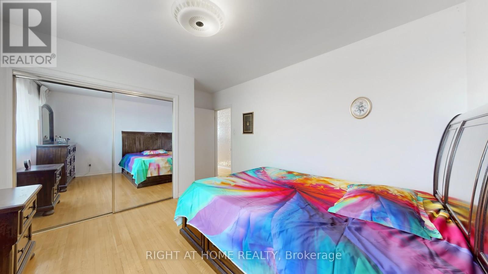 106 Grandravine Drive, Toronto, Ontario  M3J 1B4 - Photo 19 - W12208898