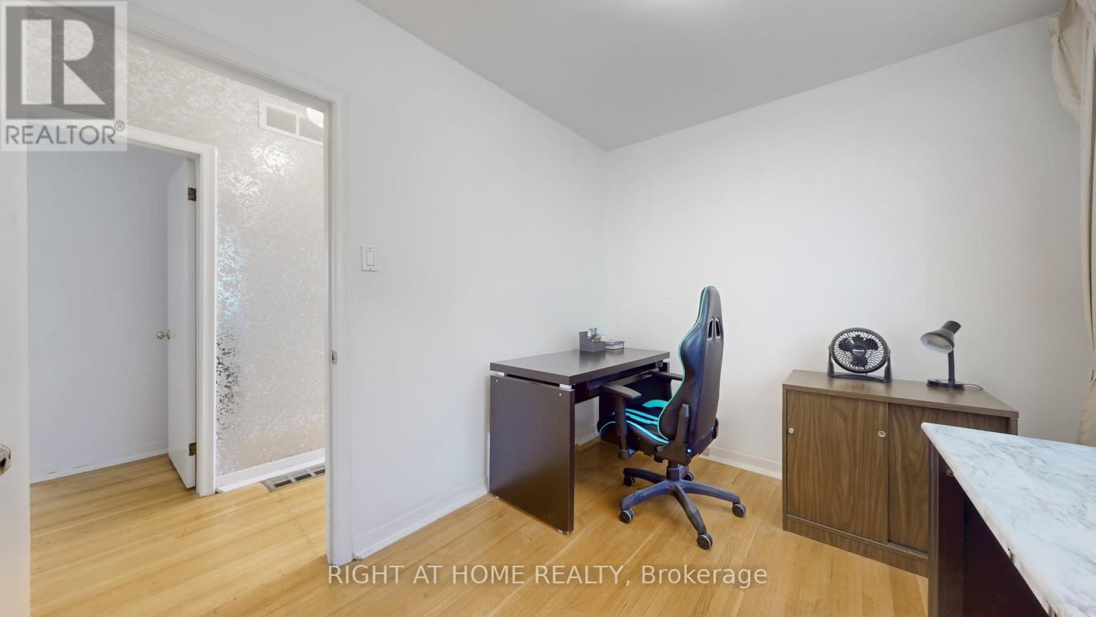 106 Grandravine Drive, Toronto, Ontario  M3J 1B4 - Photo 22 - W12208898