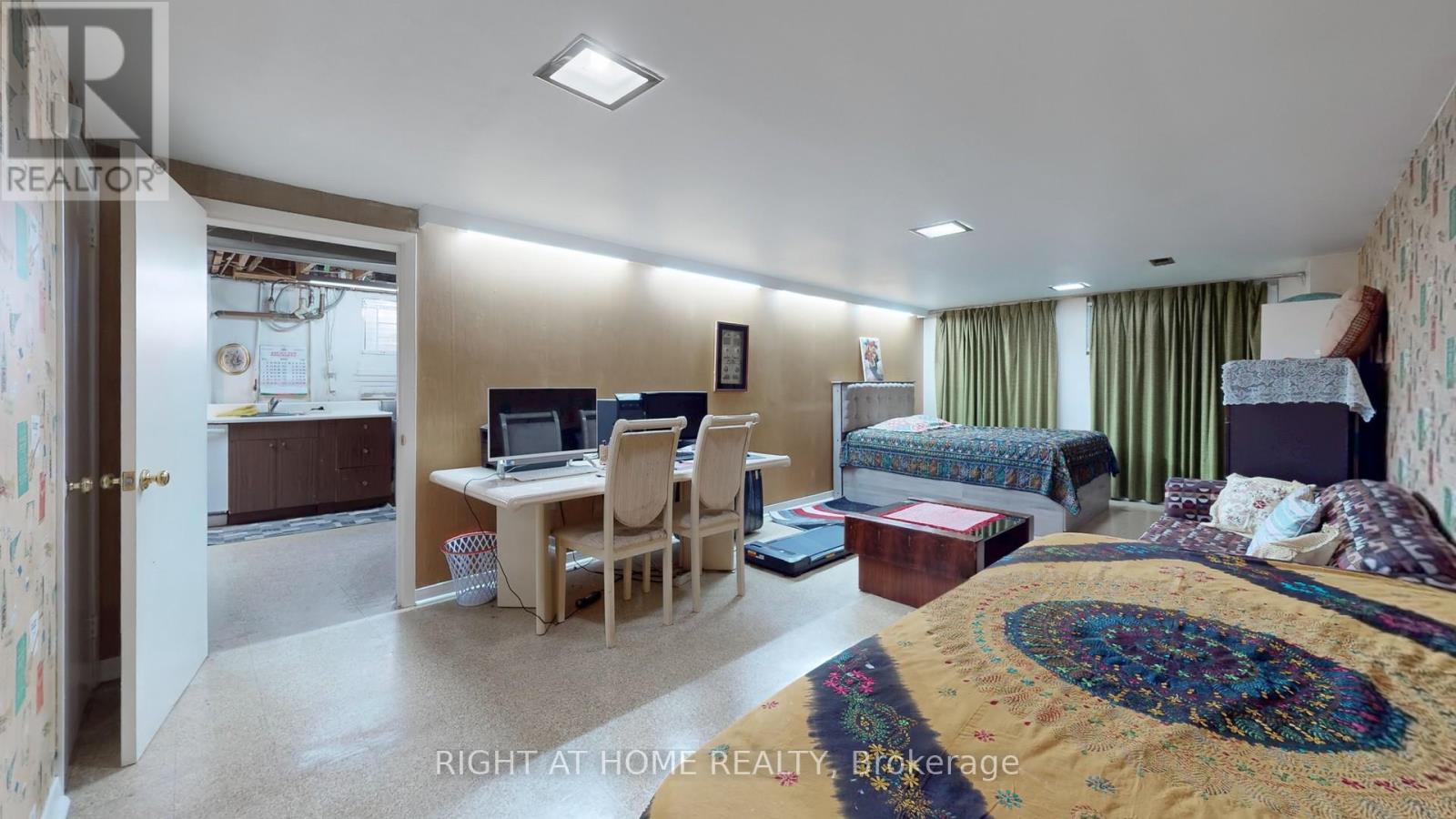 106 Grandravine Drive, Toronto, Ontario  M3J 1B4 - Photo 26 - W12208898