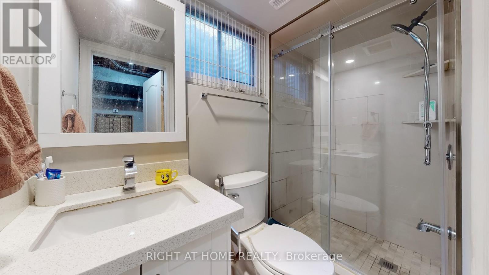 106 Grandravine Drive, Toronto, Ontario  M3J 1B4 - Photo 28 - W12208898