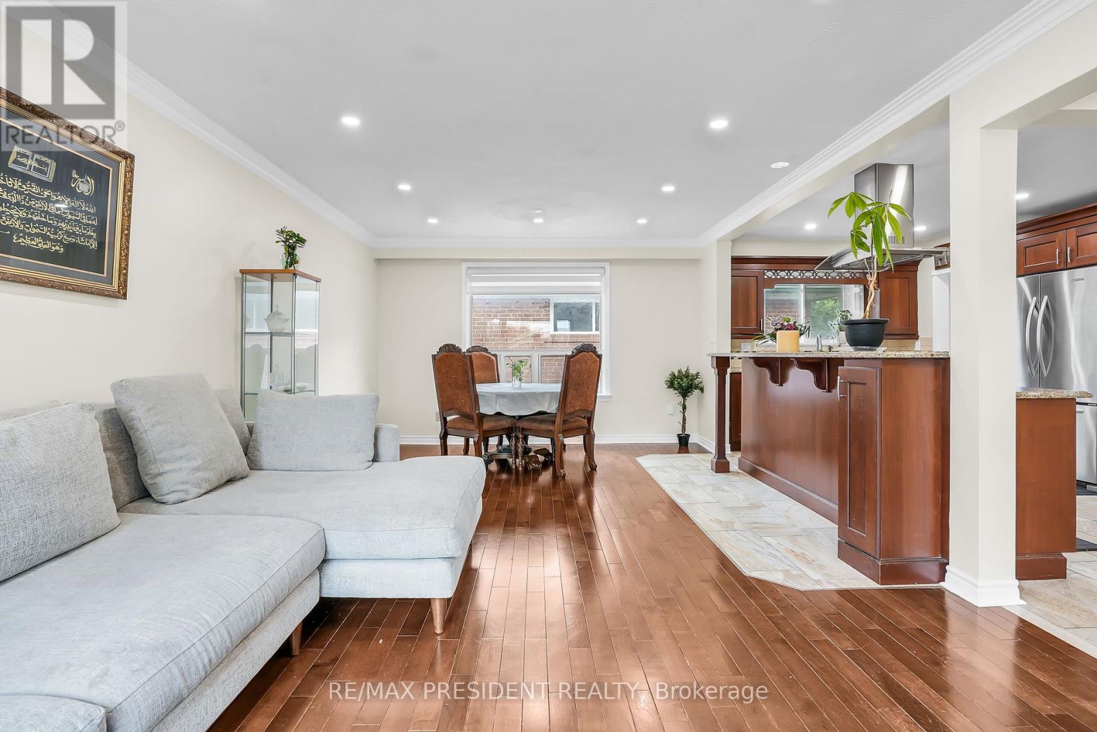 56 Frost Street, Toronto, Ontario  M9W 1Y8 - Photo 11 - W12208981