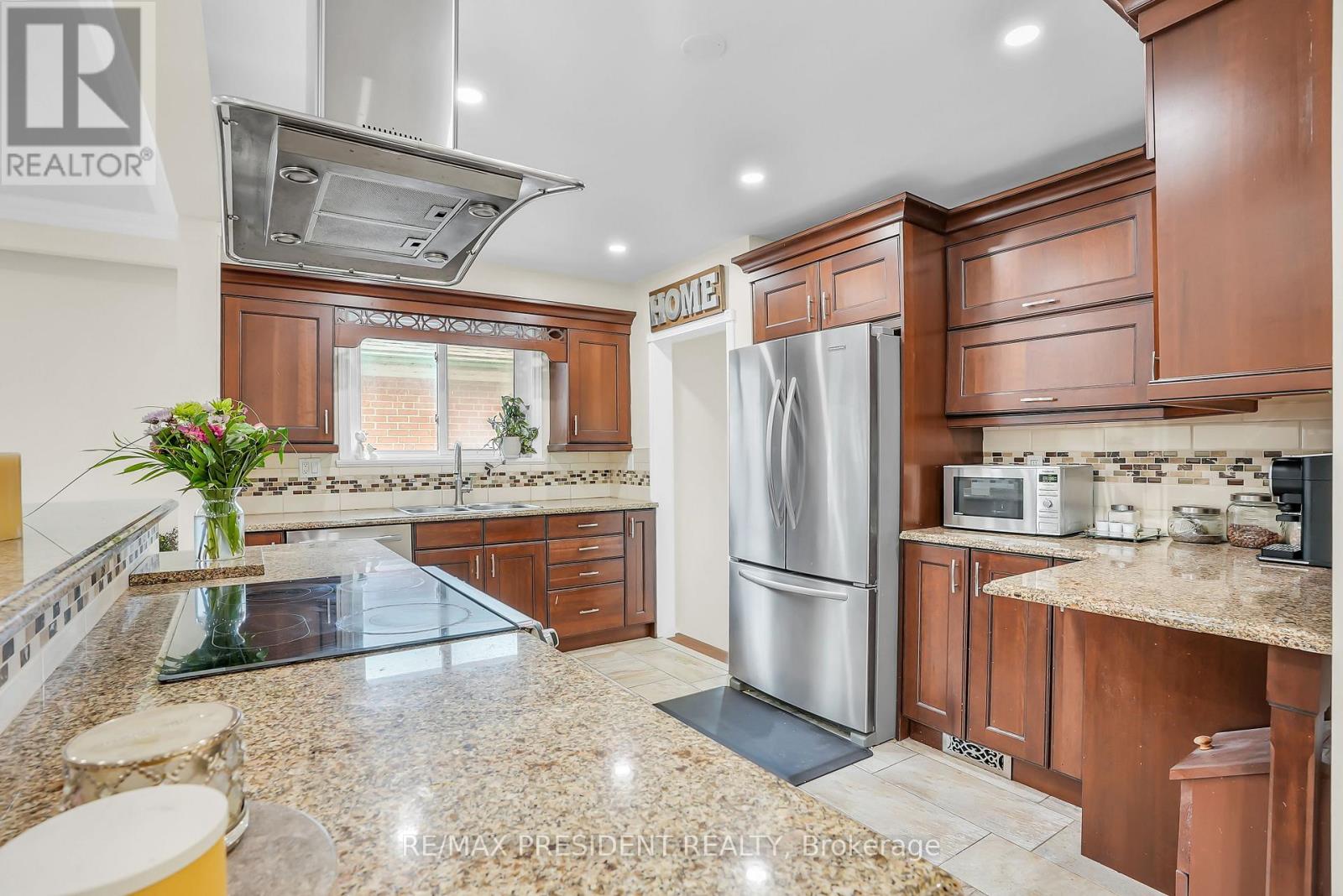 56 Frost Street, Toronto, Ontario  M9W 1Y8 - Photo 18 - W12208981