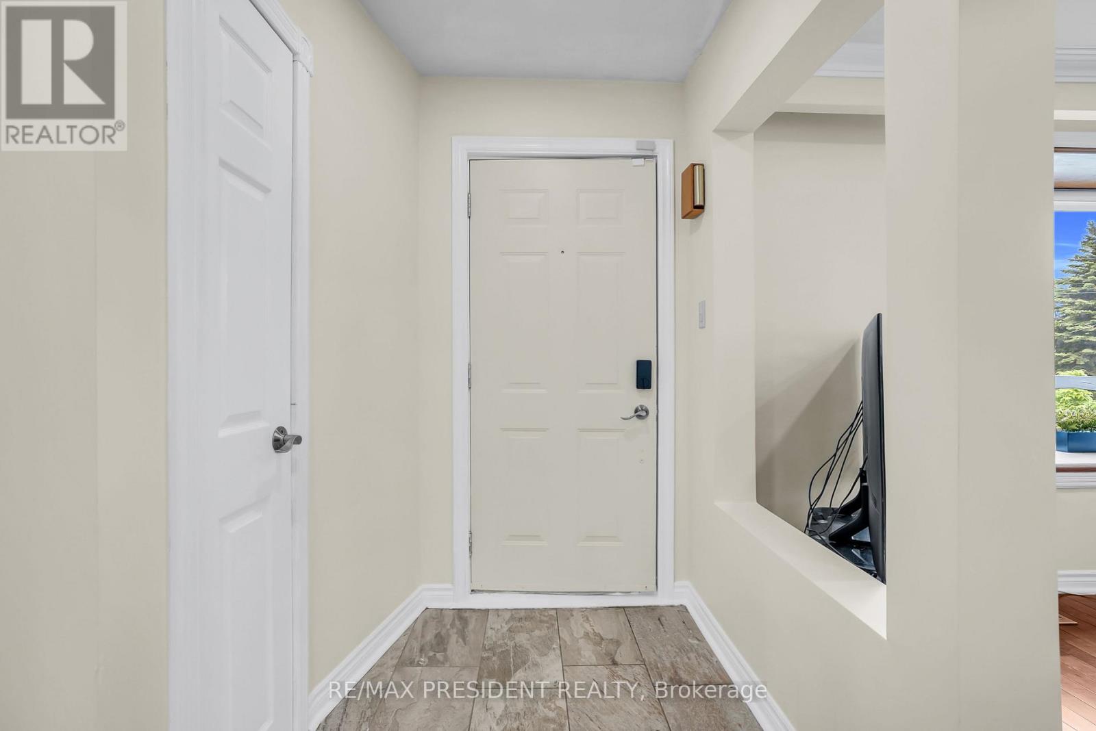 56 Frost Street, Toronto, Ontario  M9W 1Y8 - Photo 8 - W12208981