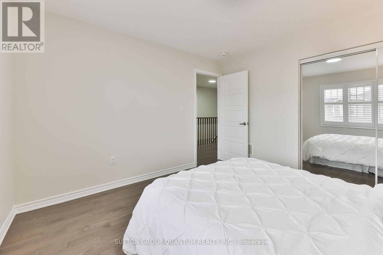 295 Jean Landing, Milton (Fo Ford), Ontario  L9E 1C6 - Photo 42 - W12208984