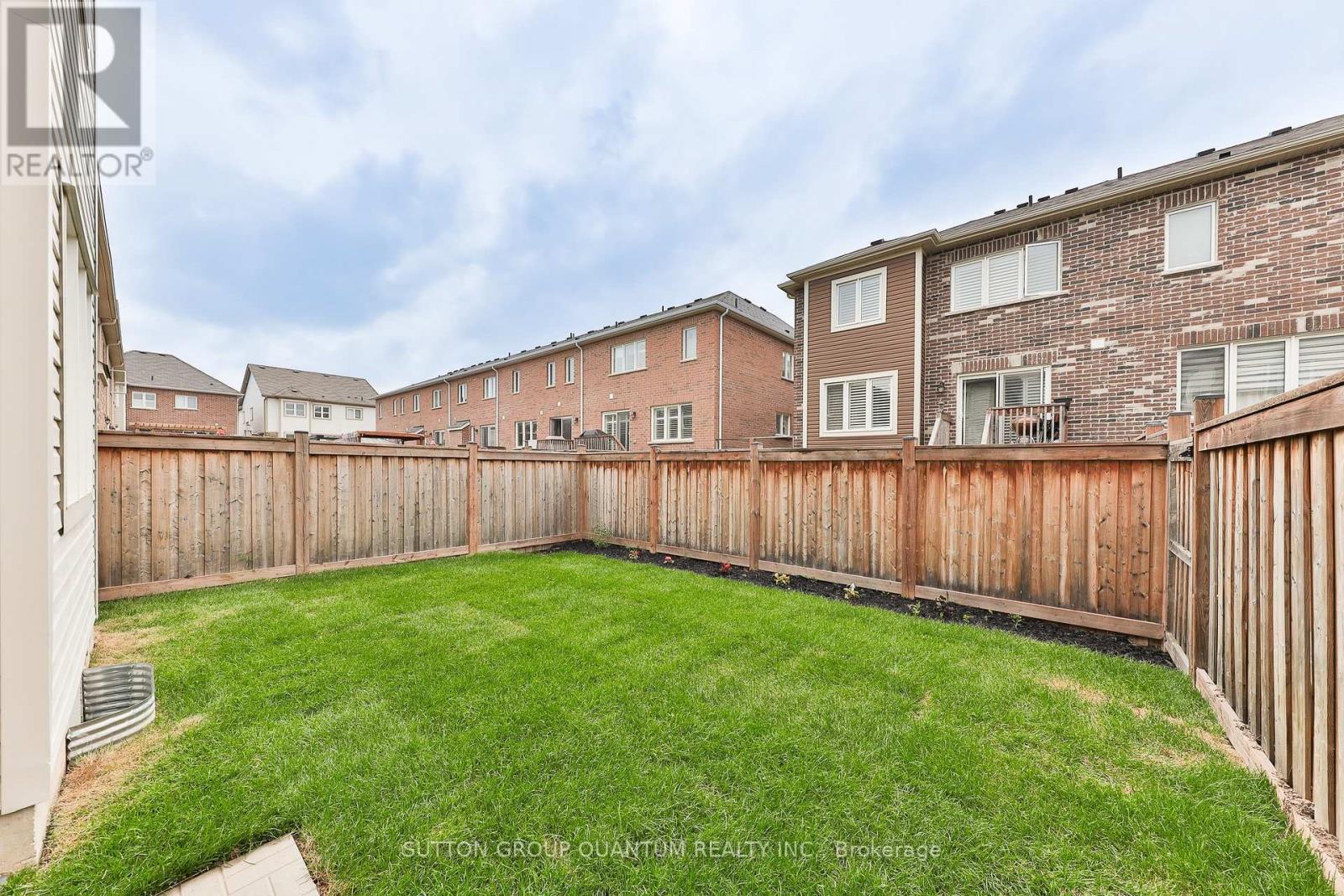 295 Jean Landing, Milton (Fo Ford), Ontario  L9E 1C6 - Photo 48 - W12208984