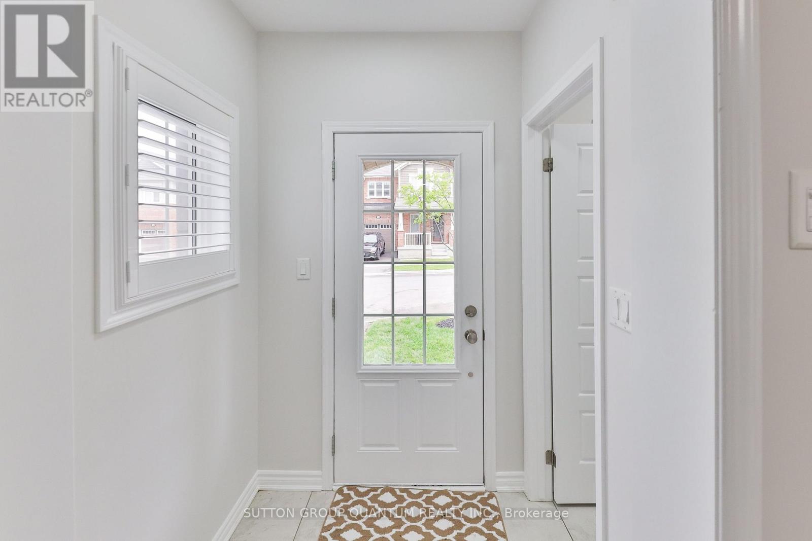 295 Jean Landing, Milton (Fo Ford), Ontario  L9E 1C6 - Photo 5 - W12208984