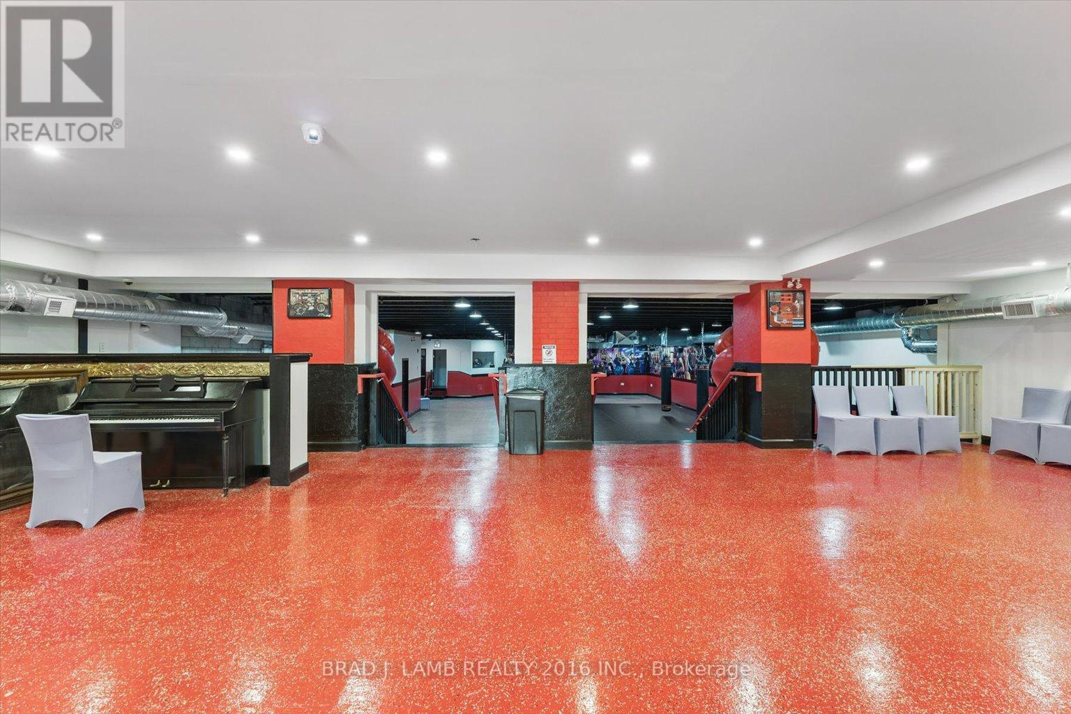 2261 Dundas Street W, Toronto, Ontario  M6R 1X6 - Photo 3 - W12209000