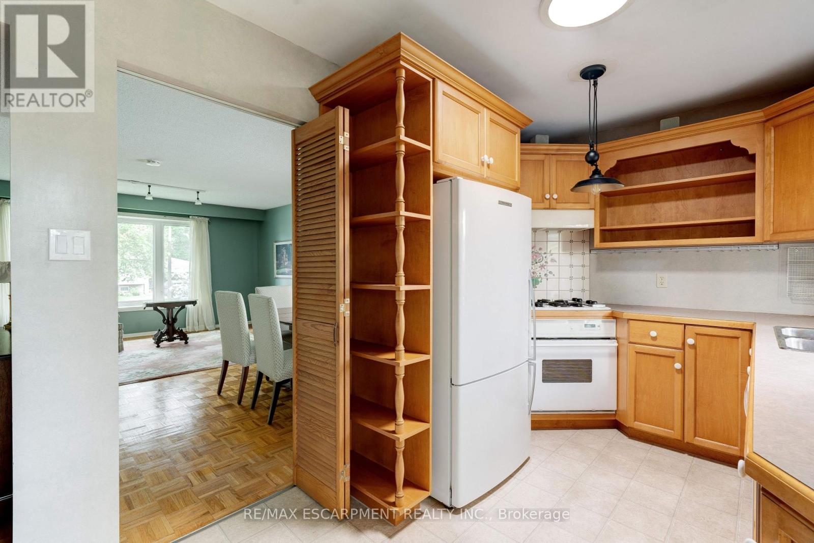 1489 Rusholme Crescent, Burlington, Ontario  L7M 1M4 - Photo 14 - W12209023