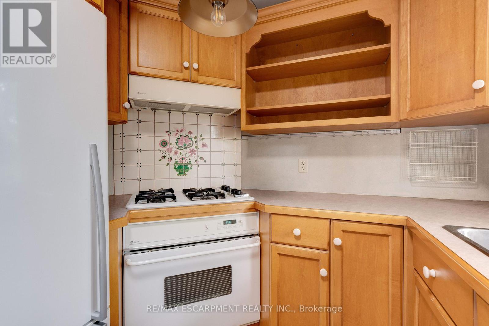 1489 Rusholme Crescent, Burlington, Ontario  L7M 1M4 - Photo 15 - W12209023