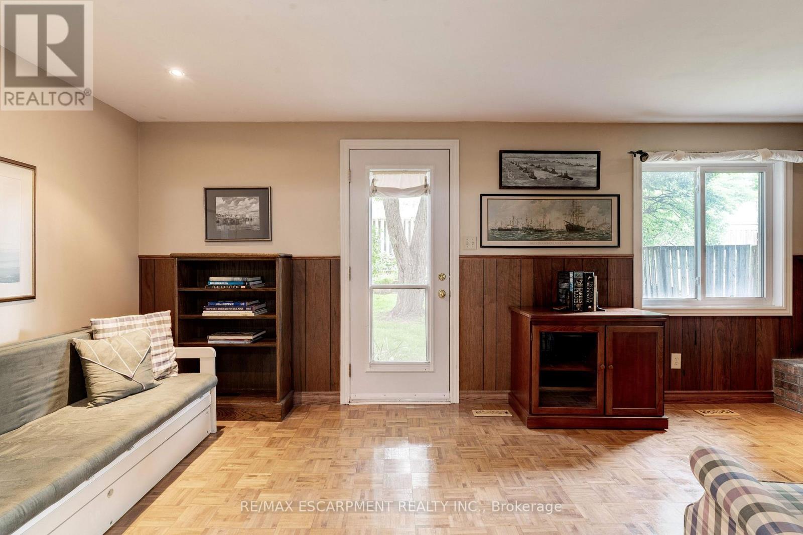 1489 Rusholme Crescent, Burlington, Ontario  L7M 1M4 - Photo 22 - W12209023