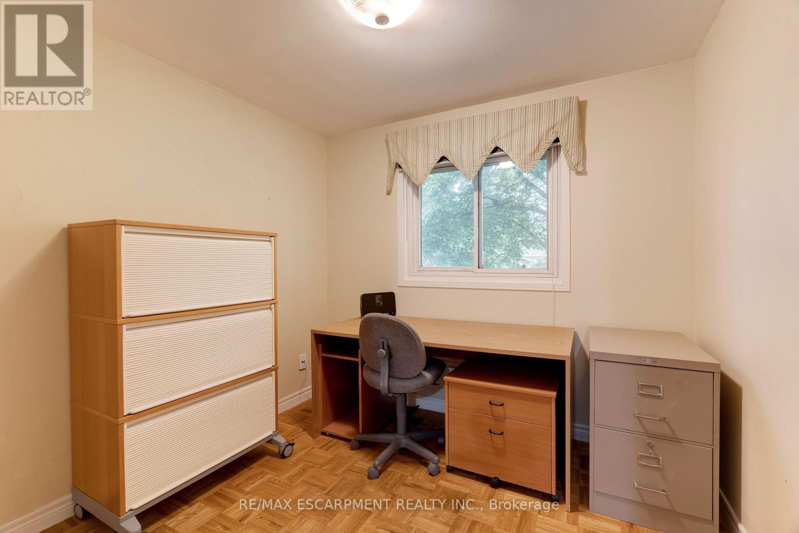 1489 Rusholme Crescent, Burlington, Ontario  L7M 1M4 - Photo 29 - W12209023