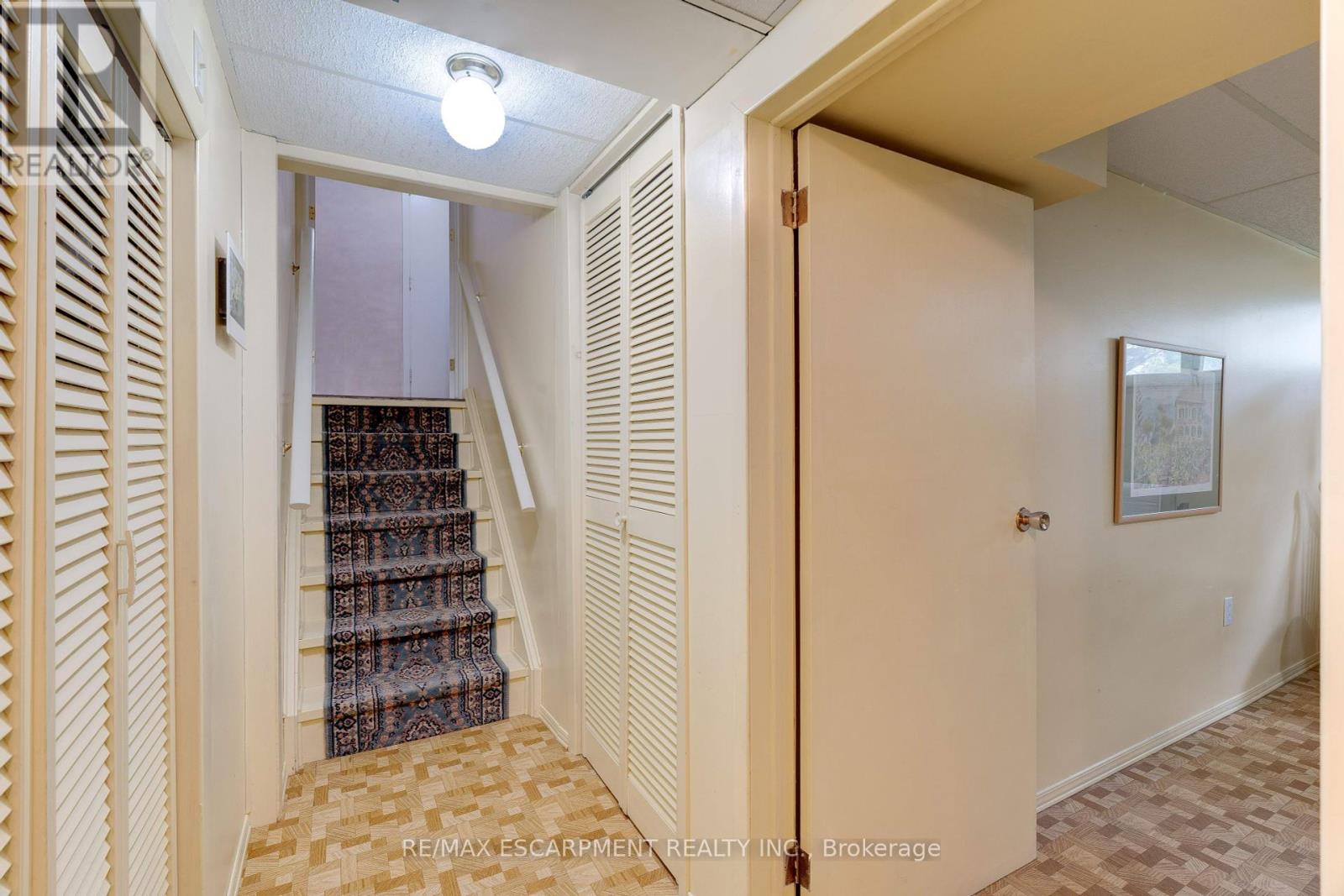 1489 Rusholme Crescent, Burlington, Ontario  L7M 1M4 - Photo 34 - W12209023