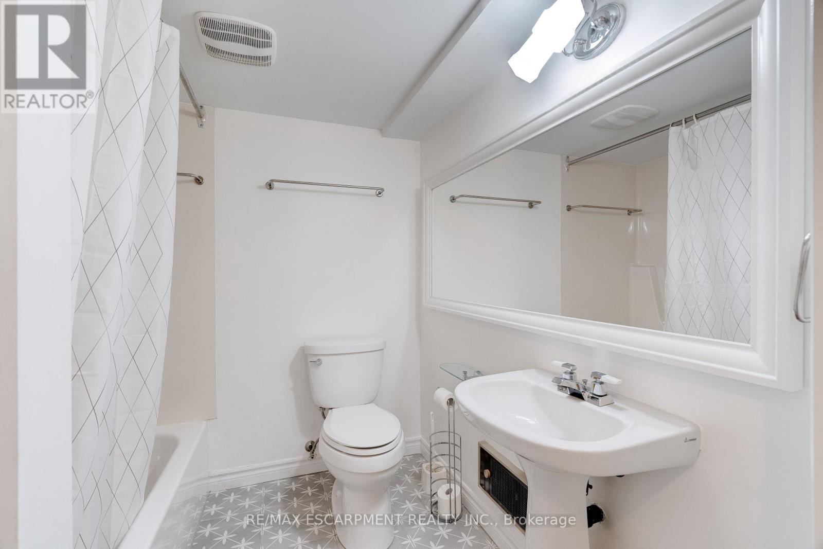 1489 Rusholme Crescent, Burlington, Ontario  L7M 1M4 - Photo 37 - W12209023