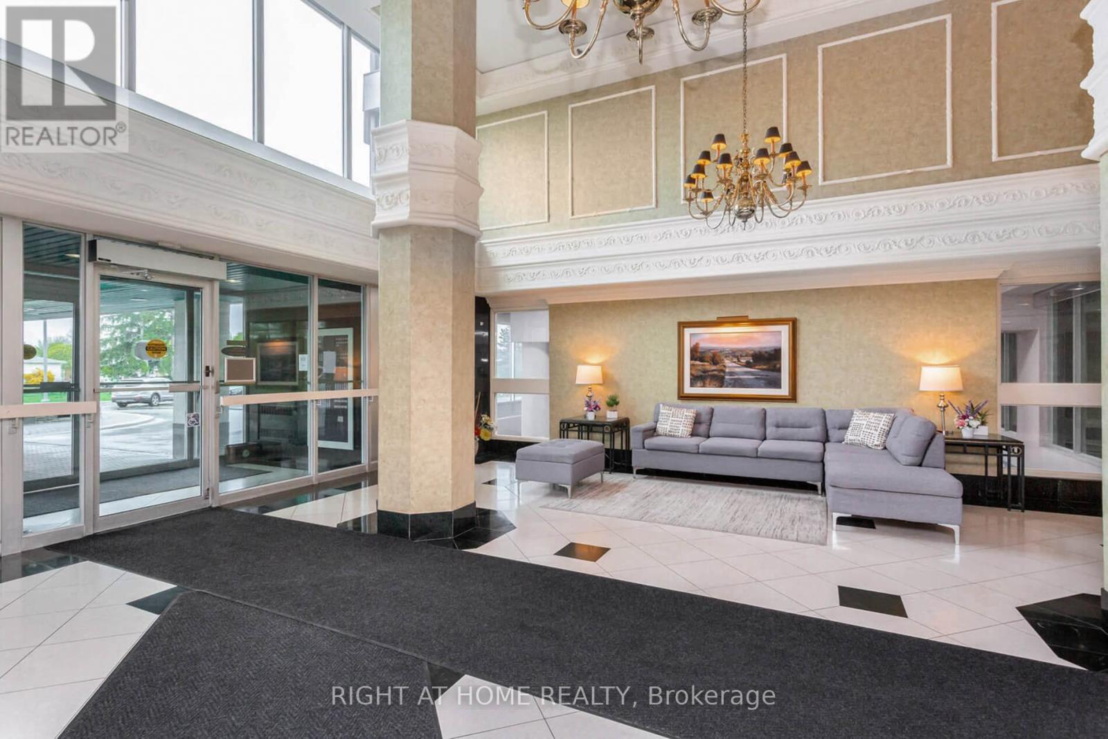1007 - 320 Mill Street S, Brampton, Ontario  L6Y 3V2 - Photo 5 - W12209030