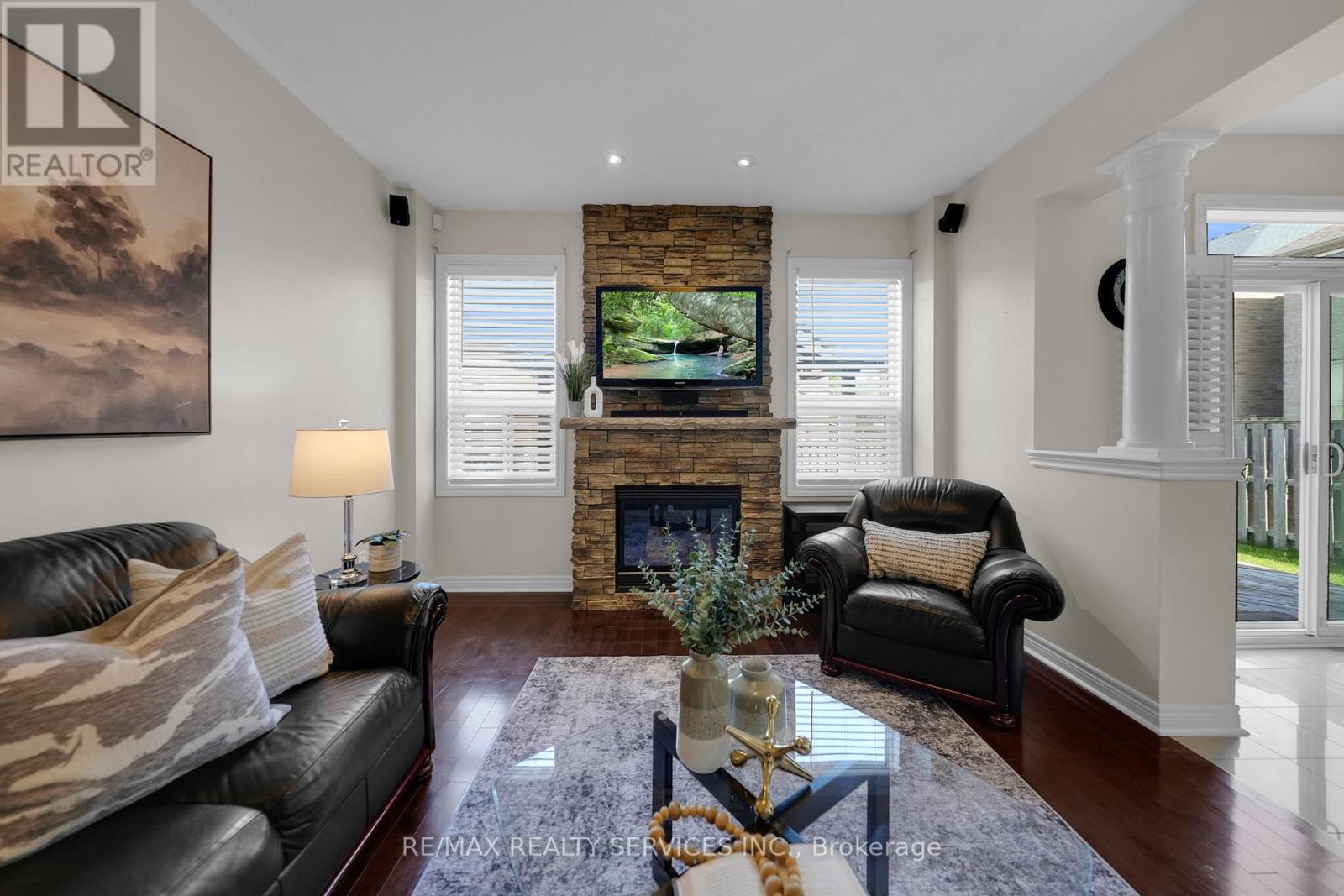 59 Finlayson Crescent, Brampton (Sandringham-Wellington), Ontario  L6R 0L6 - Photo 19 - W12209063