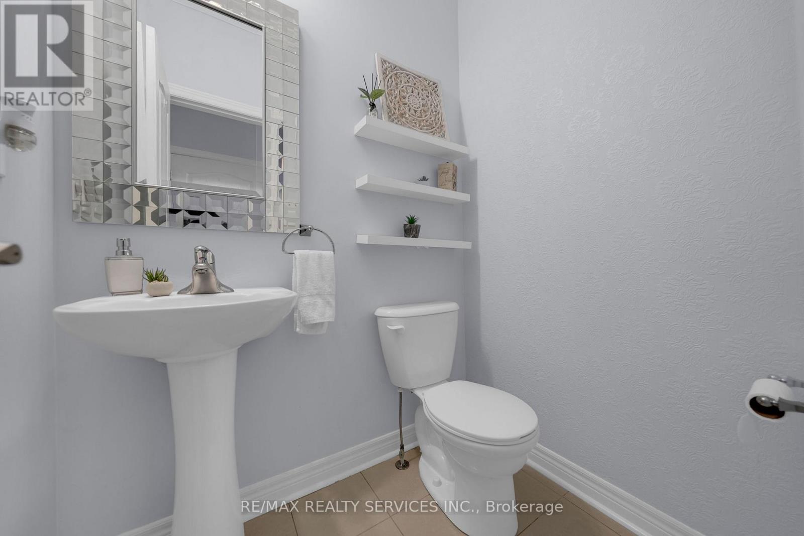 59 Finlayson Crescent, Brampton (Sandringham-Wellington), Ontario  L6R 0L6 - Photo 21 - W12209063