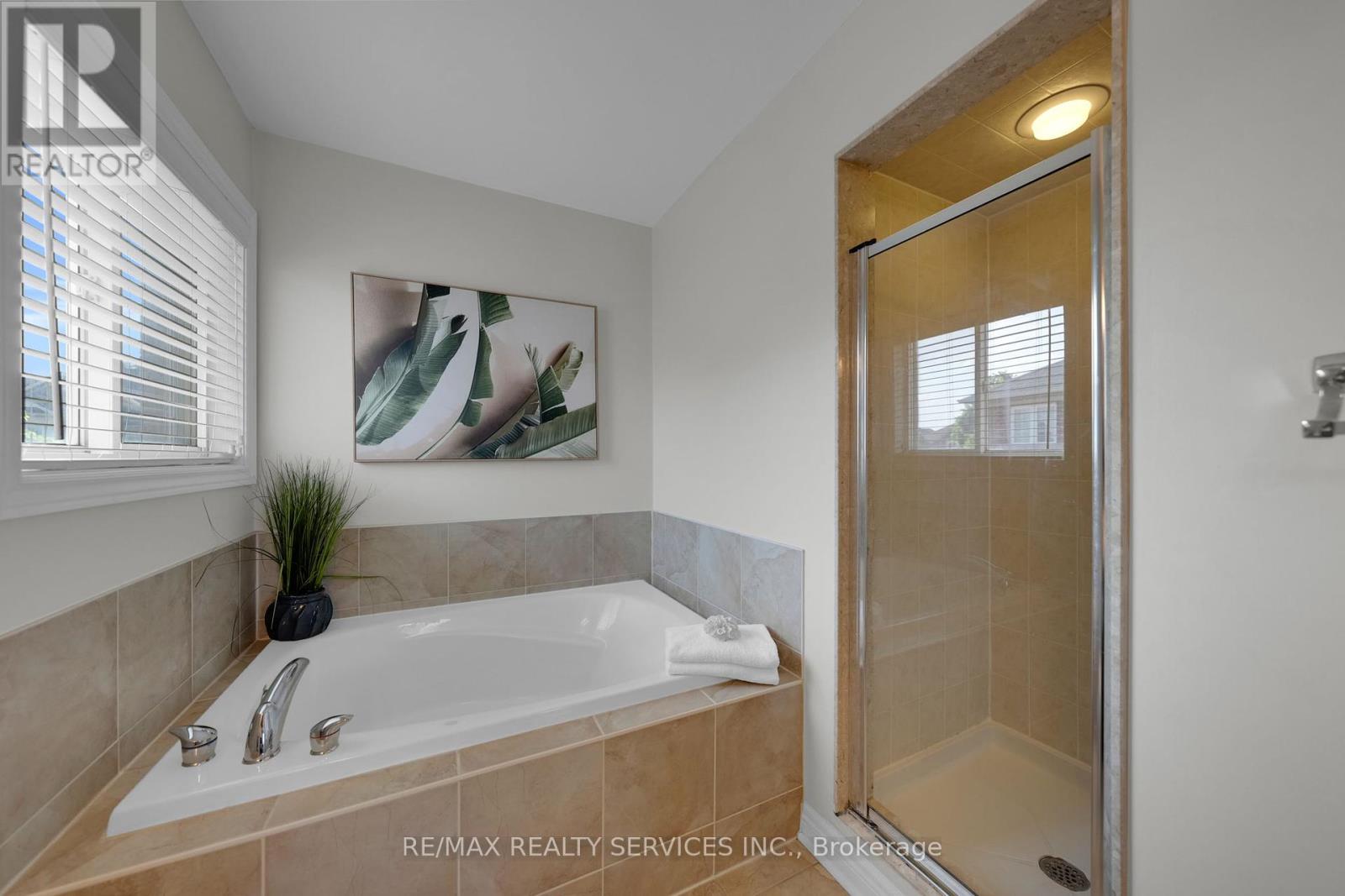 59 Finlayson Crescent, Brampton (Sandringham-Wellington), Ontario  L6R 0L6 - Photo 28 - W12209063