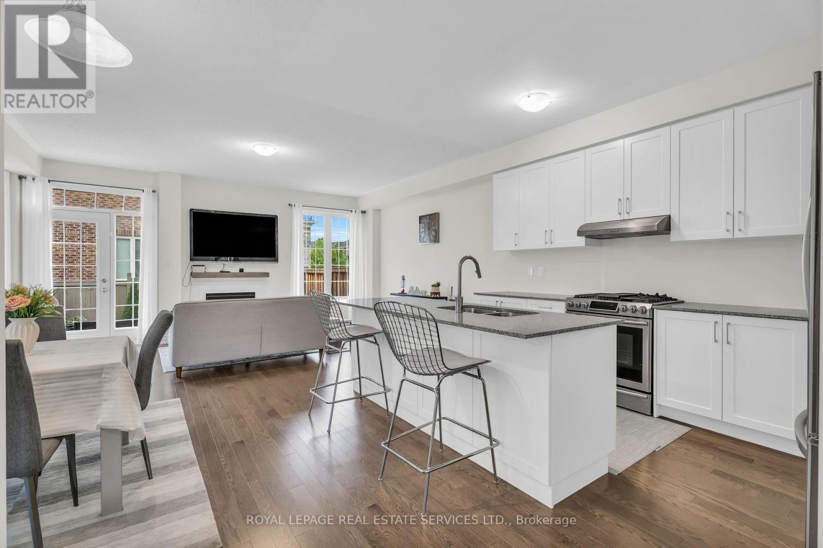 4 HAMMERSLEA COURT, Brampton, Ontario
