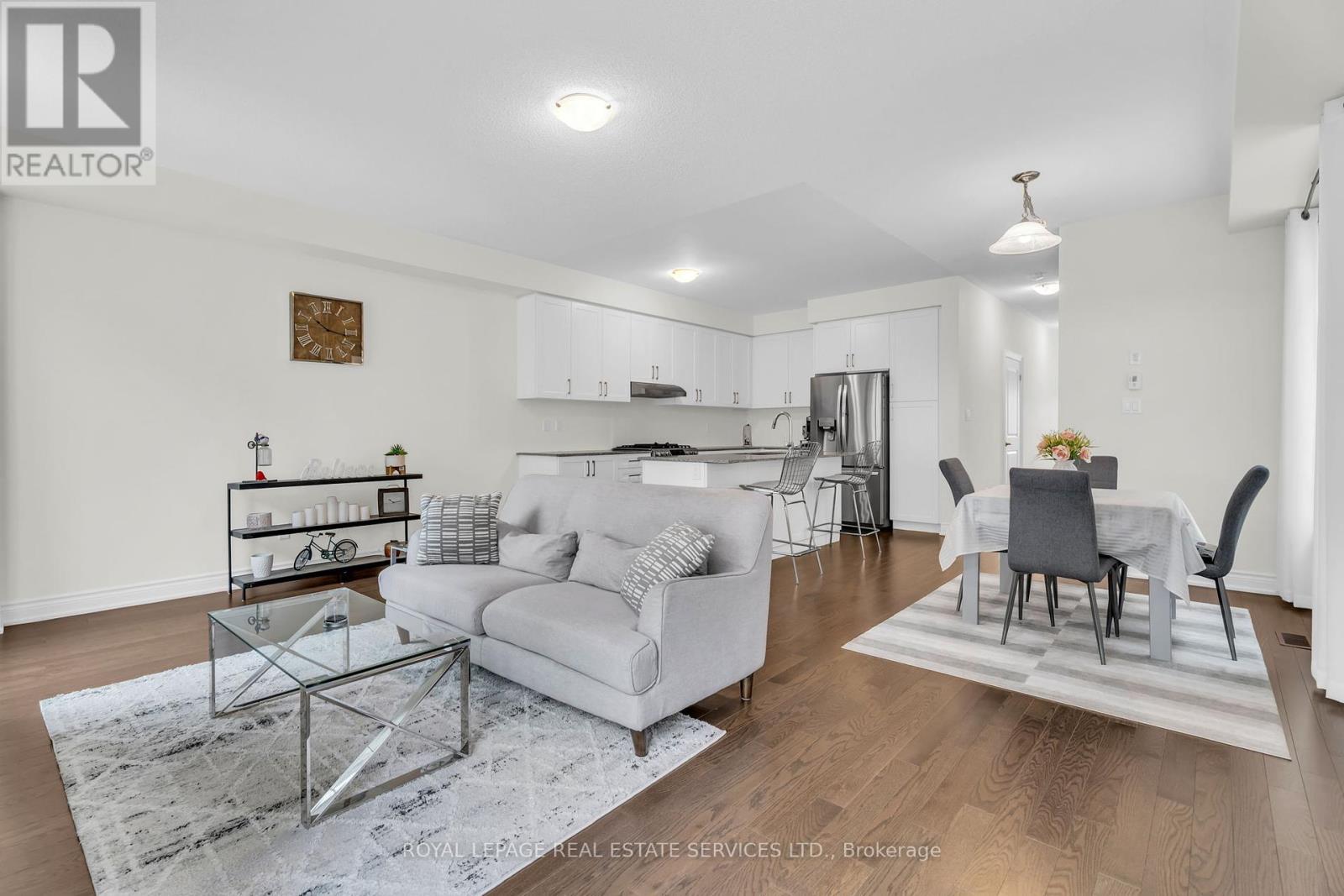 Upper - 4 Hammerslea Court, Brampton, Ontario  L6Y 2A5 - Photo 10 - W12209081