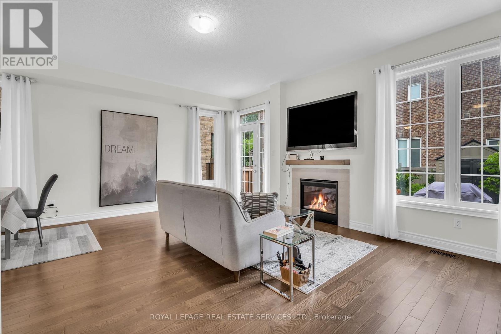 Upper - 4 Hammerslea Court, Brampton, Ontario  L6Y 2A5 - Photo 12 - W12209081