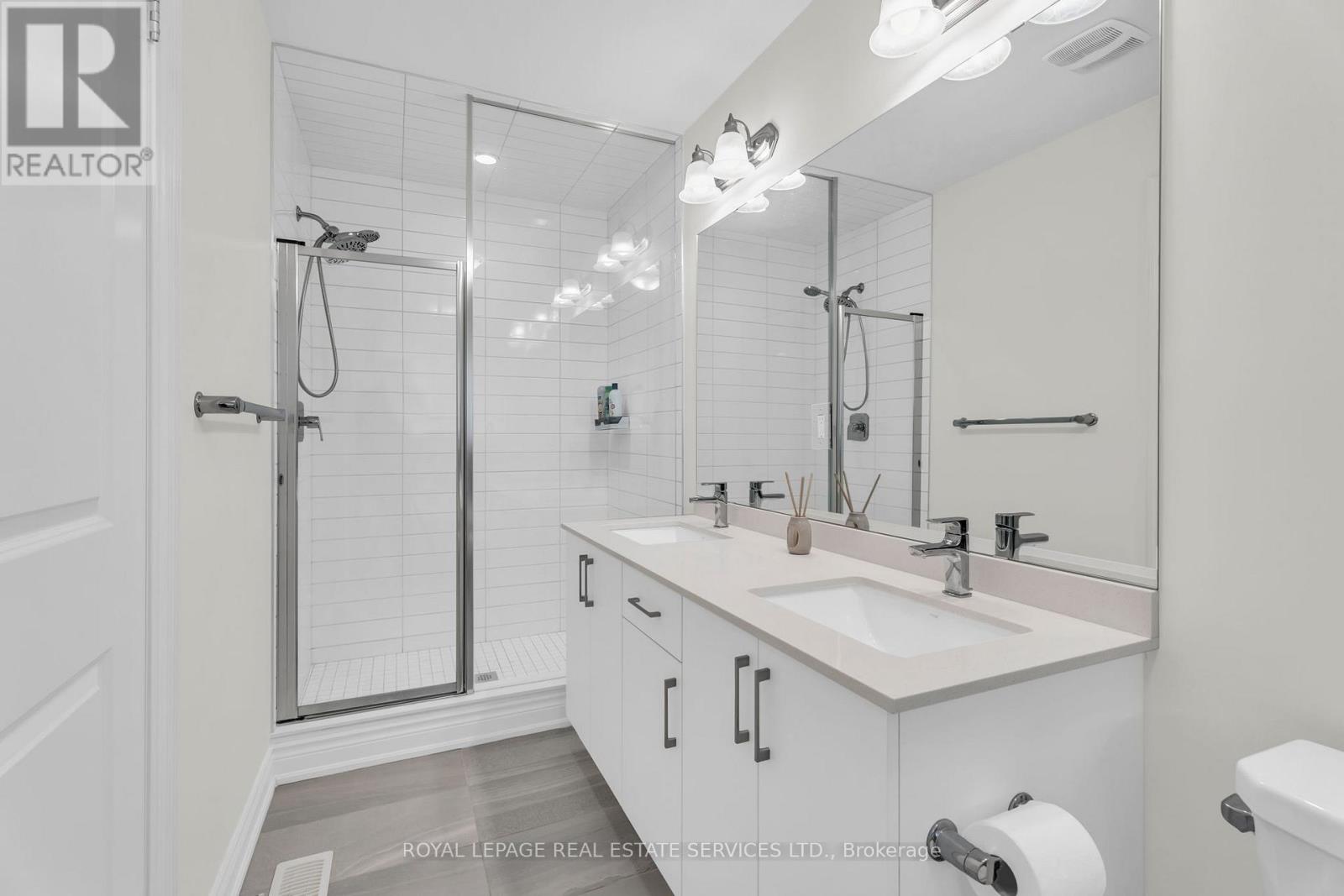 Upper - 4 Hammerslea Court, Brampton, Ontario  L6Y 2A5 - Photo 21 - W12209081