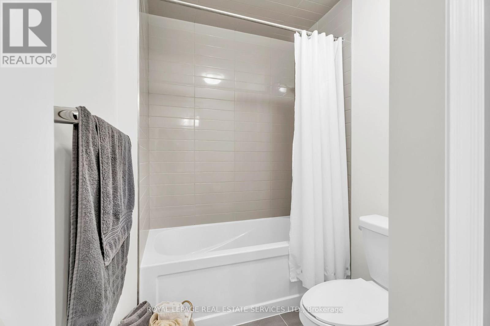 Upper - 4 Hammerslea Court, Brampton, Ontario  L6Y 2A5 - Photo 27 - W12209081