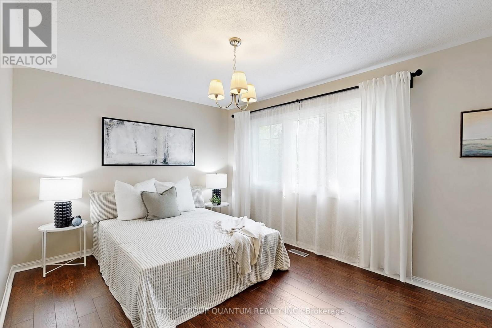 2469 Wooden Hill Circle, Oakville (Wt West Oak Trails), Ontario  L6M 4E3 - Photo 12 - W12209083