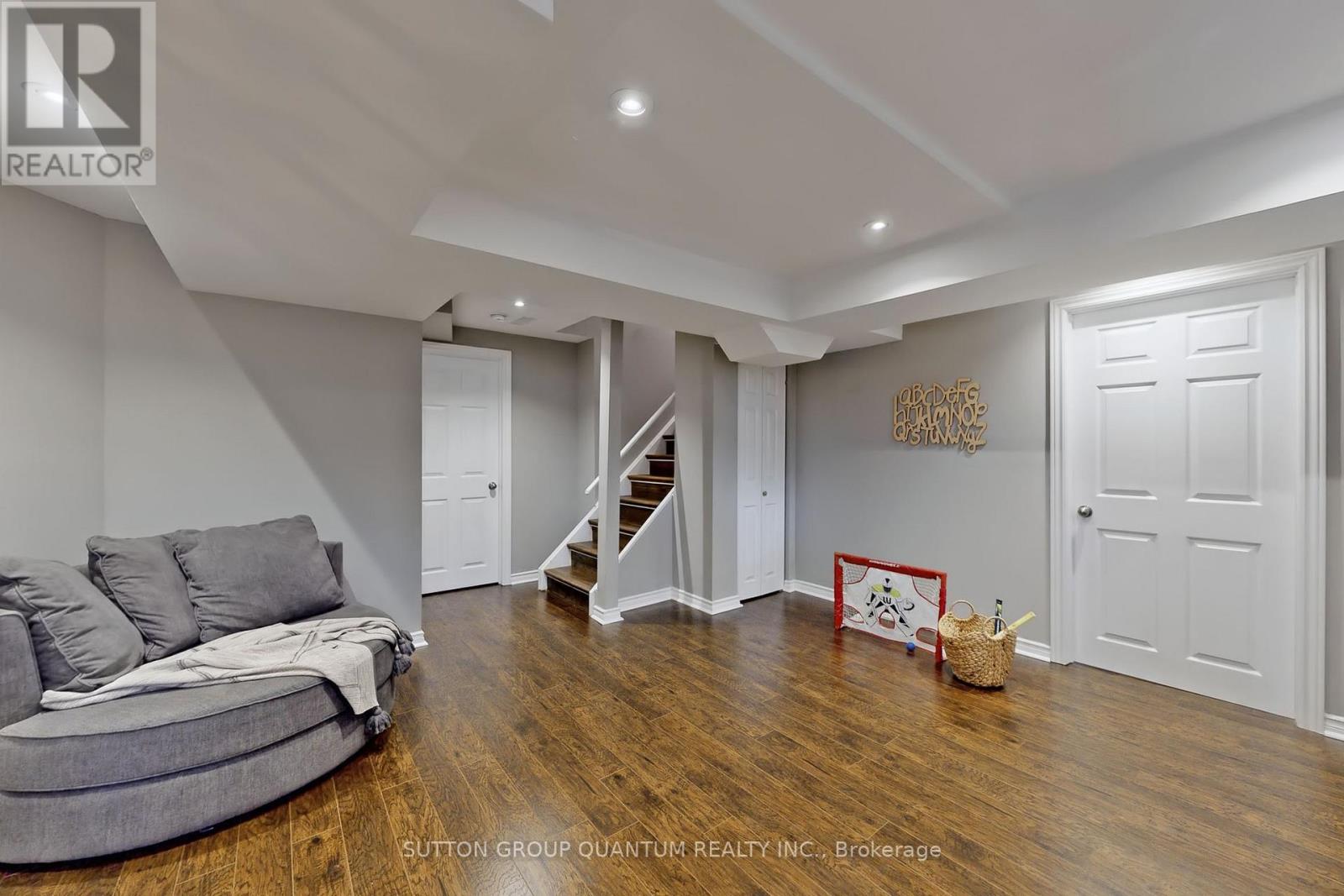 2469 Wooden Hill Circle, Oakville (Wt West Oak Trails), Ontario  L6M 4E3 - Photo 23 - W12209083