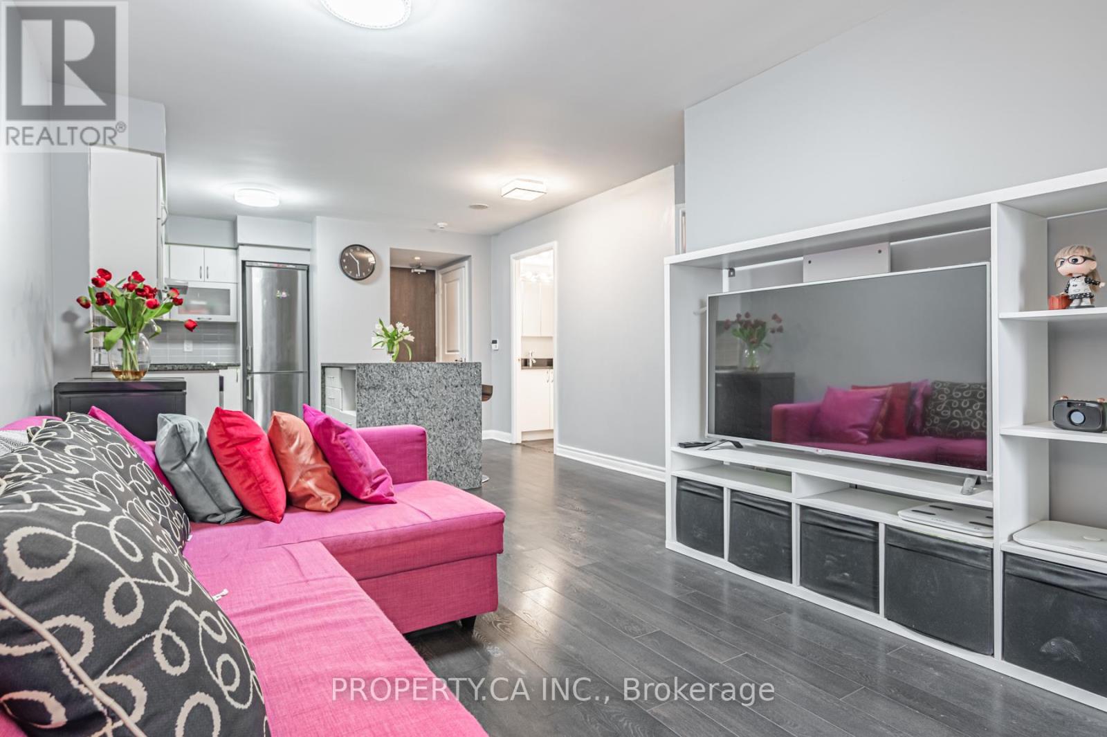 812 - 1 Michael Power Place, Toronto (Islington-City Centre West), Ontario  M9A 0A2 - Photo 11 - W12209098