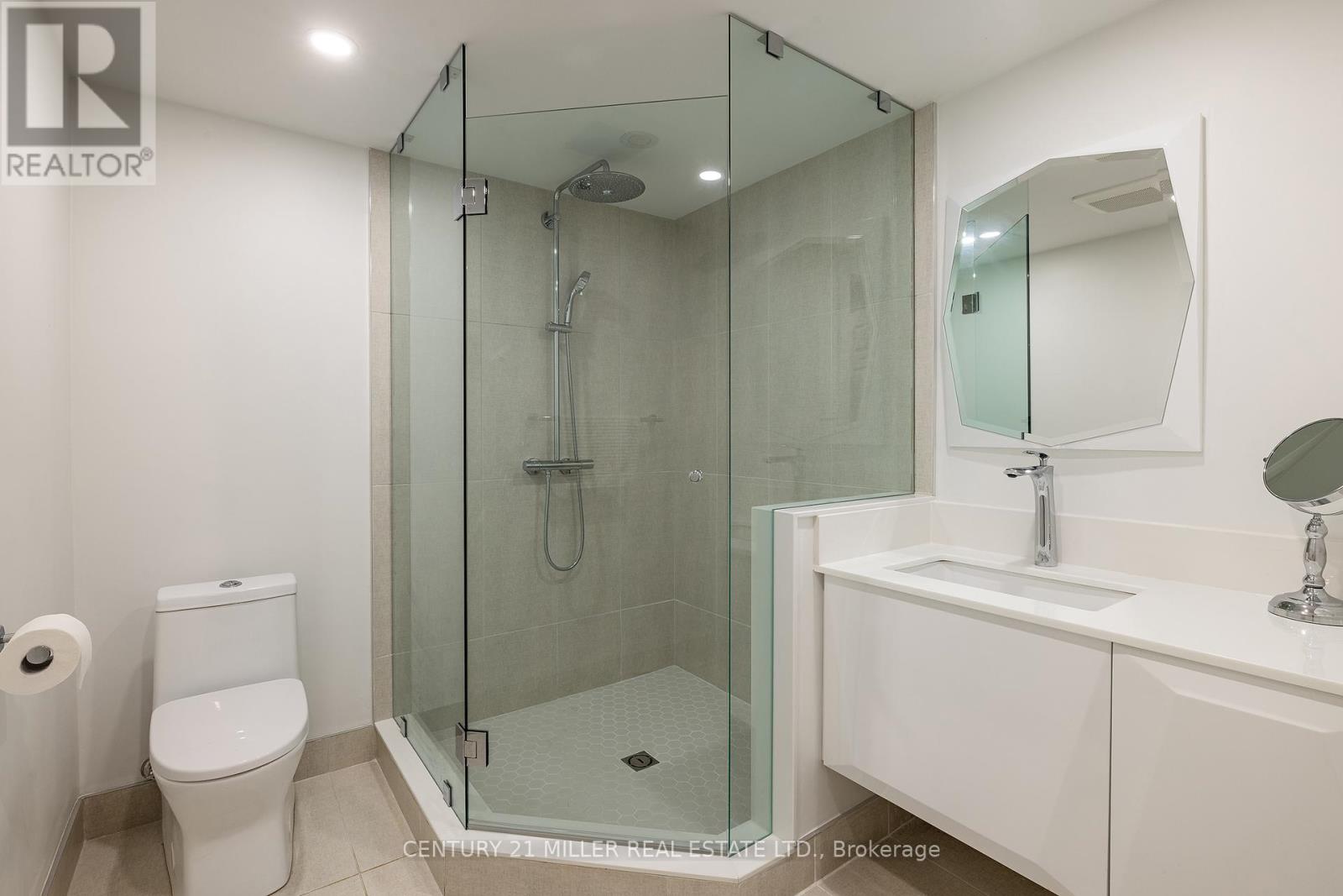 1036 Masters Green, Oakville (Ga Glen Abbey), Ontario  L6M 2N7 - Photo 28 - W12209145