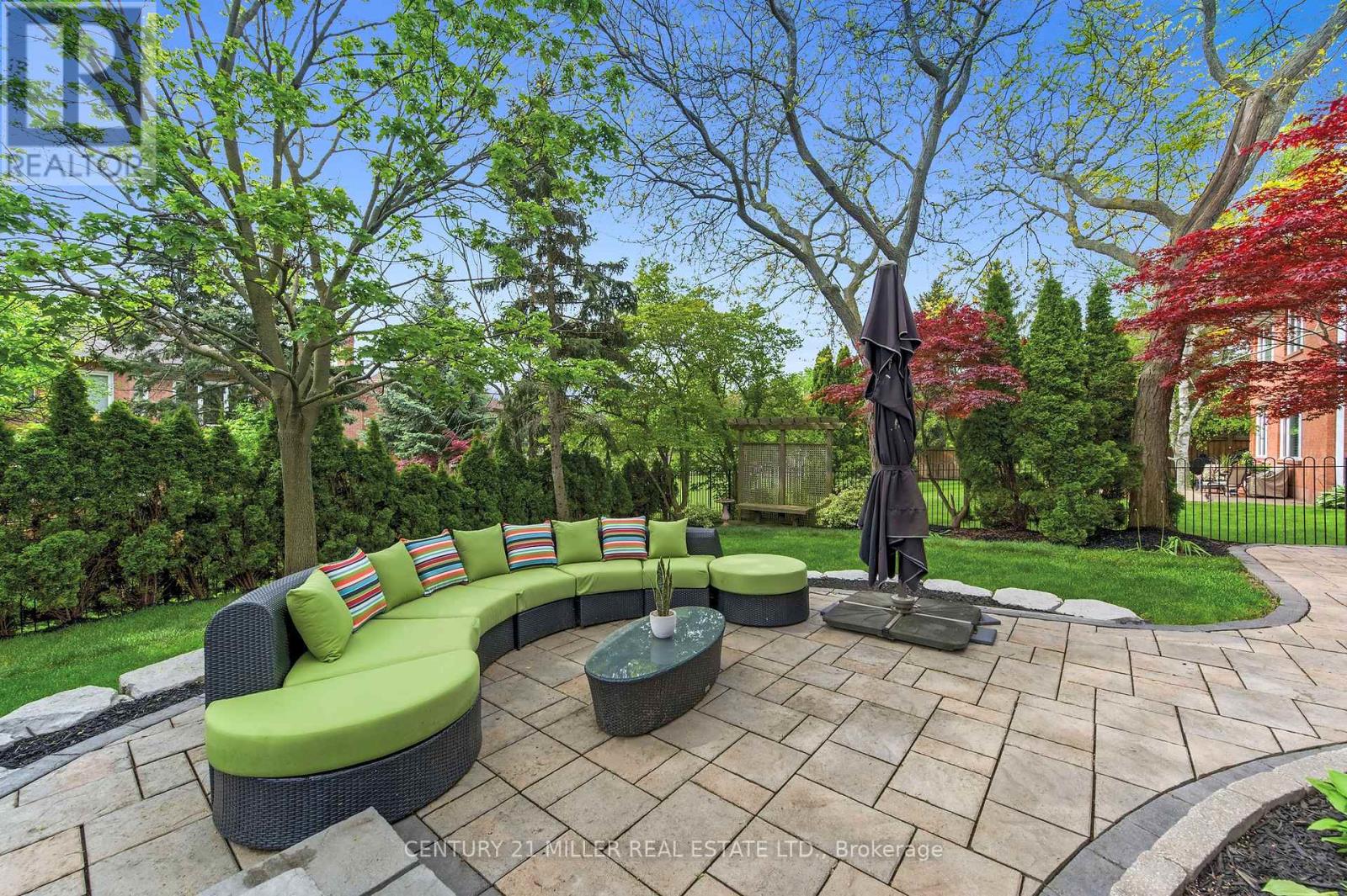 1036 Masters Green, Oakville (Ga Glen Abbey), Ontario  L6M 2N7 - Photo 32 - W12209145