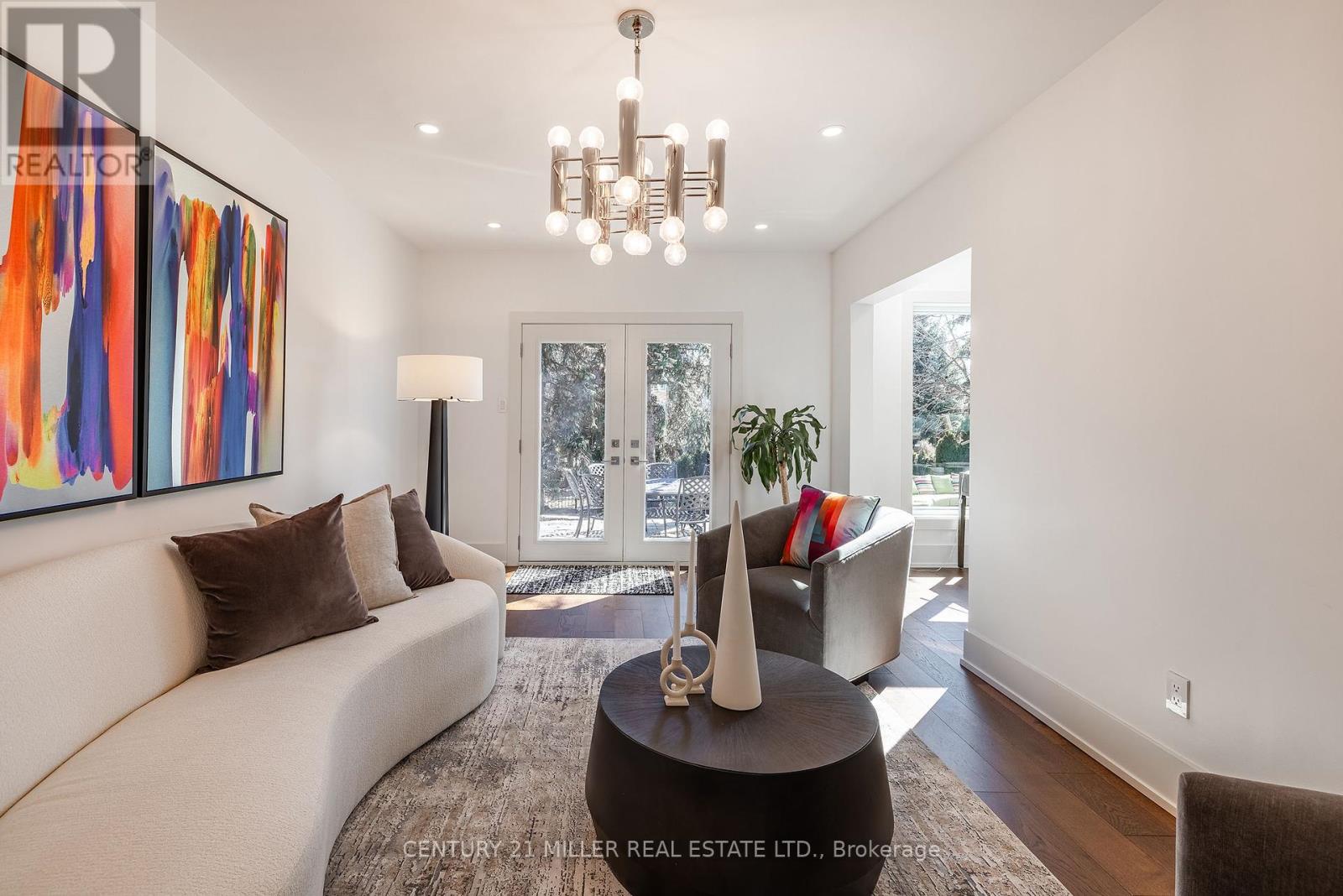1036 Masters Green, Oakville (Ga Glen Abbey), Ontario  L6M 2N7 - Photo 6 - W12209145