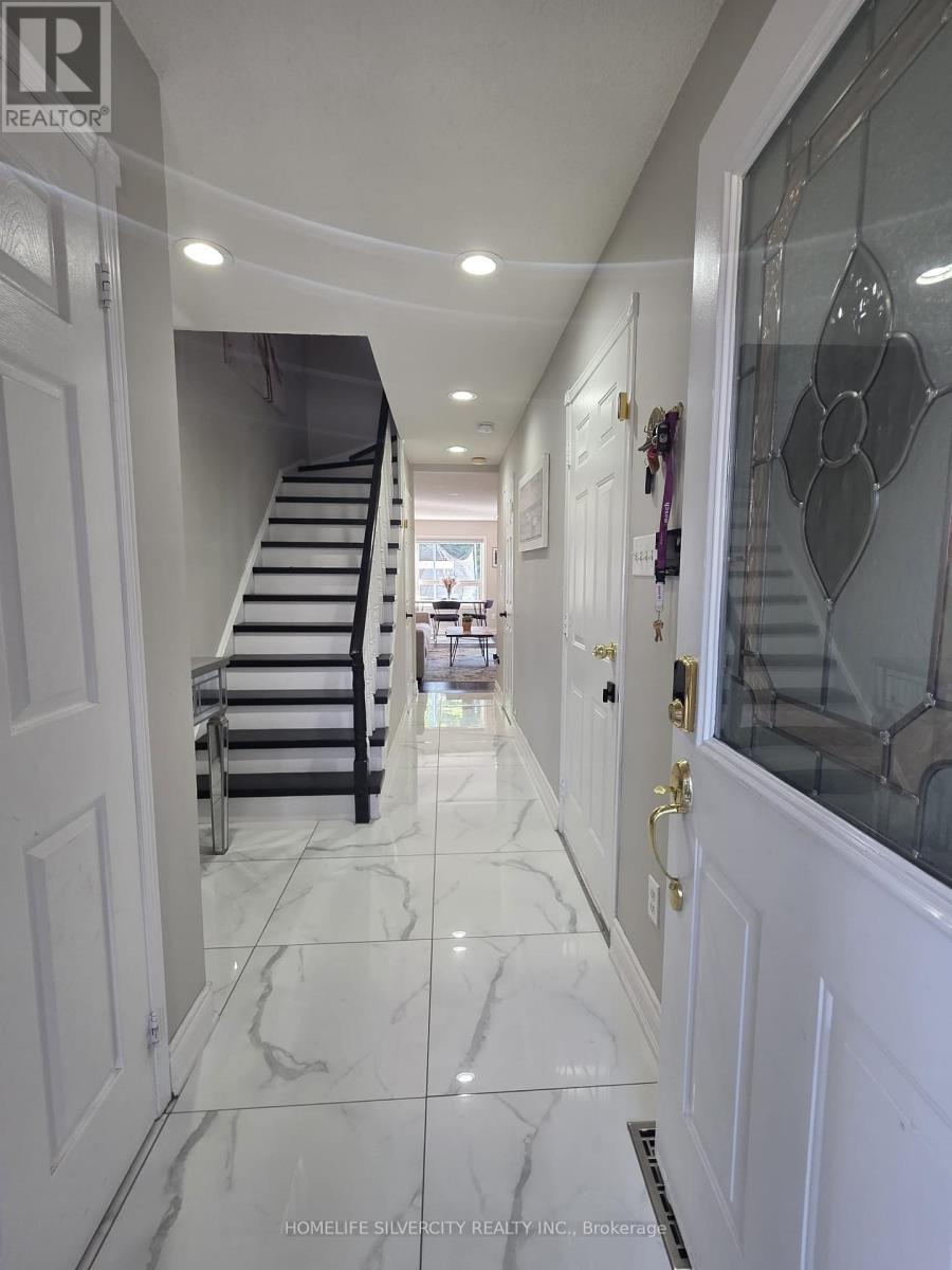 4800 Rosebush Road, Mississauga (East Credit), Ontario  L5M 5N1 - Photo 14 - W12209152