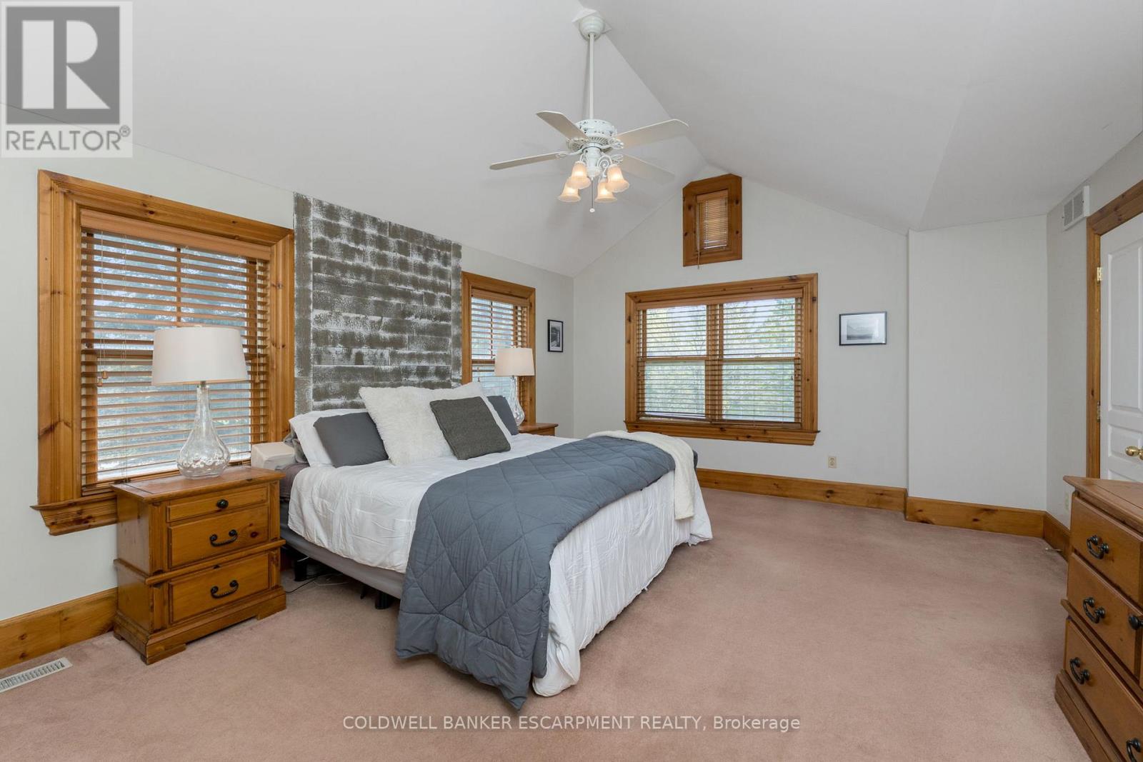 13467 Fourth Line N, Halton Hills (Rural Halton Hills), Ontario  L7J 2L8 - Photo 26 - W12209191