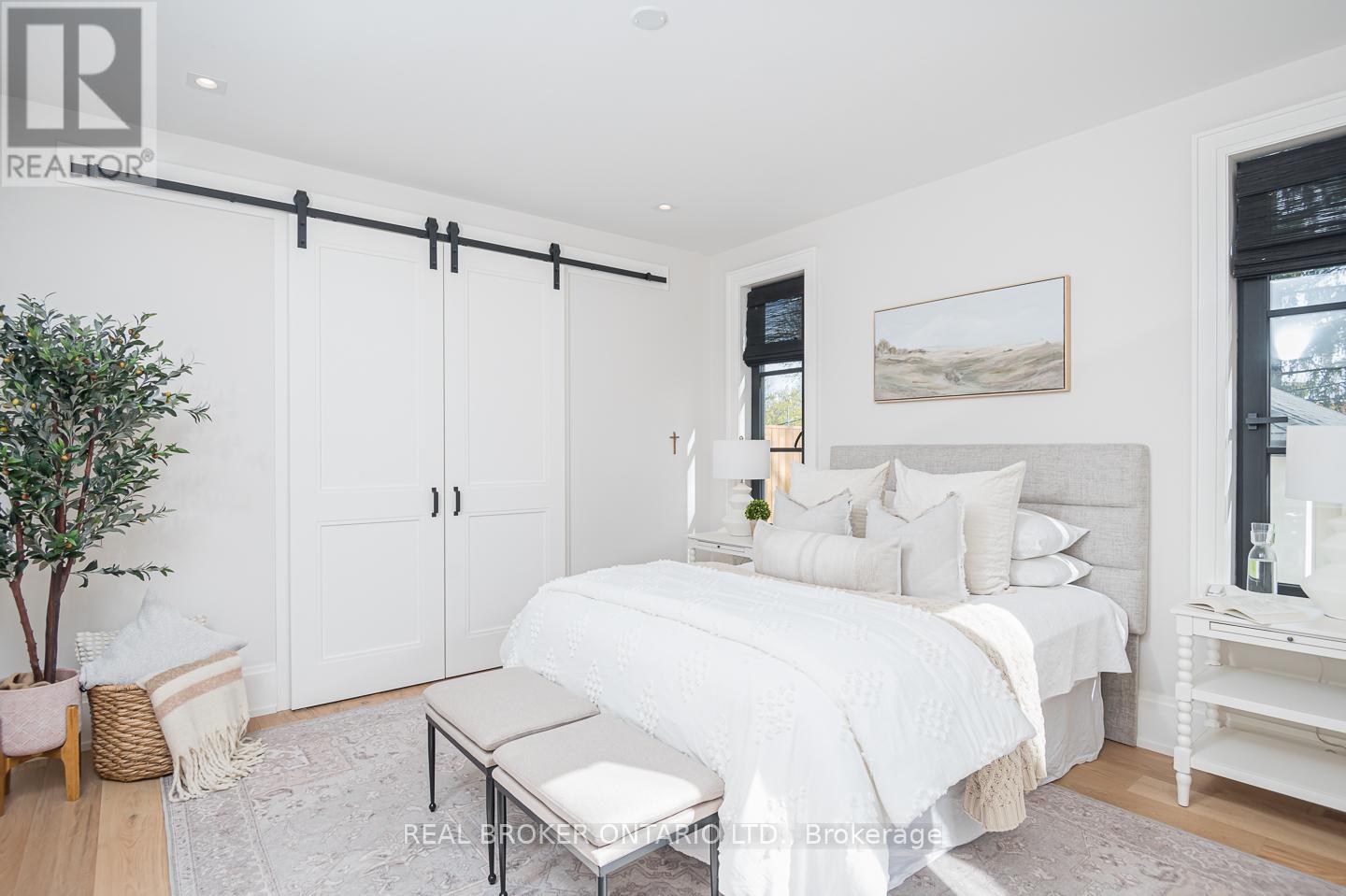 307 Martin Street, Milton (Om Old Milton), Ontario  L9T 2R7 - Photo 22 - W12209202